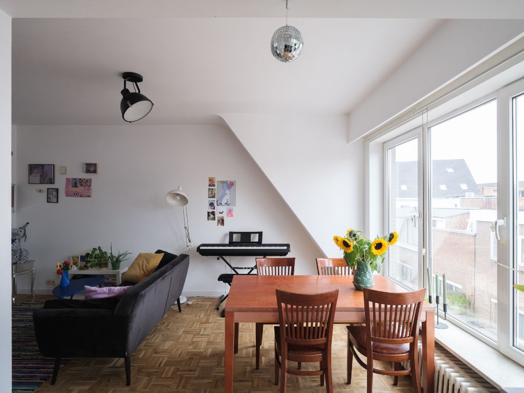 Karaktervol dakappartement met 2 slaapkamers op een gegeerde centrumlocatie foto 12