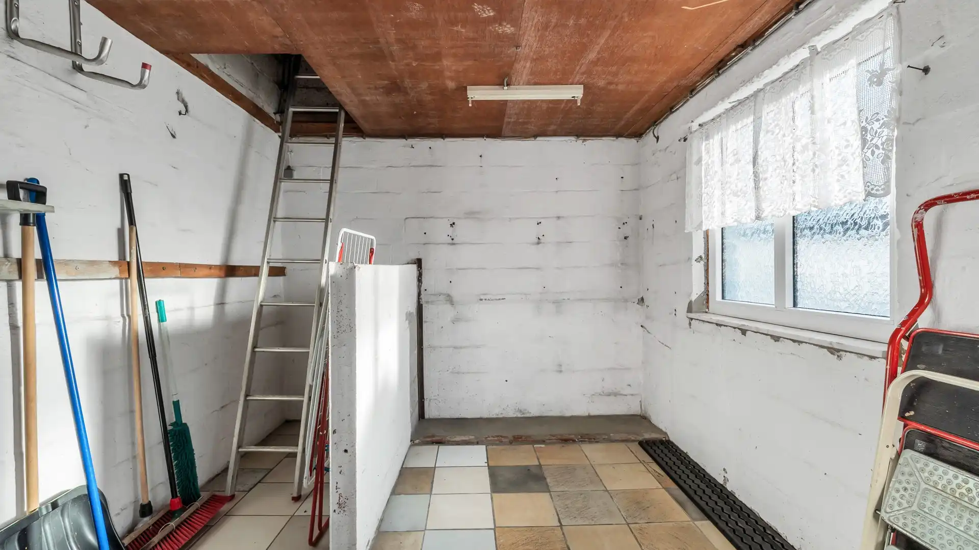 RUIME WONING MET KARAKTER EN TAL VAN MOGELIJKHEDEN, VLAKBIJ HET CENTRUM VAN LANAKEN EN MAASTRICHT foto 22