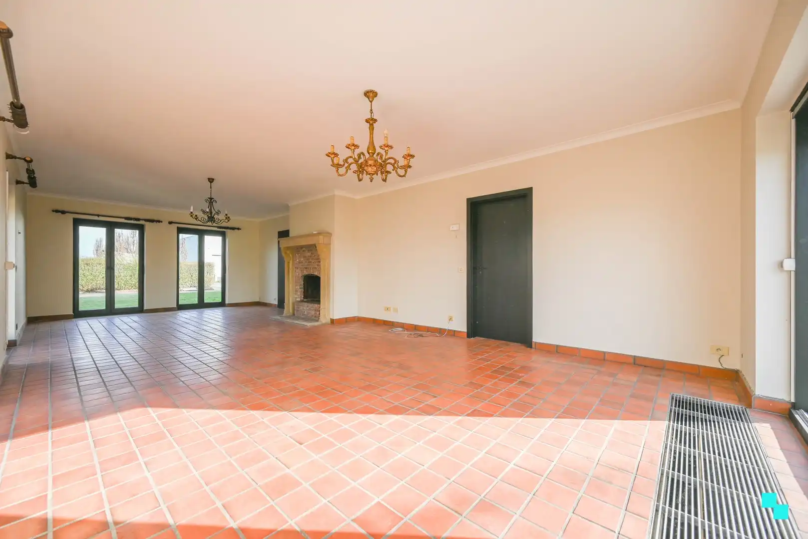 Recent gerenoveerde halfopen bebouwing foto 2