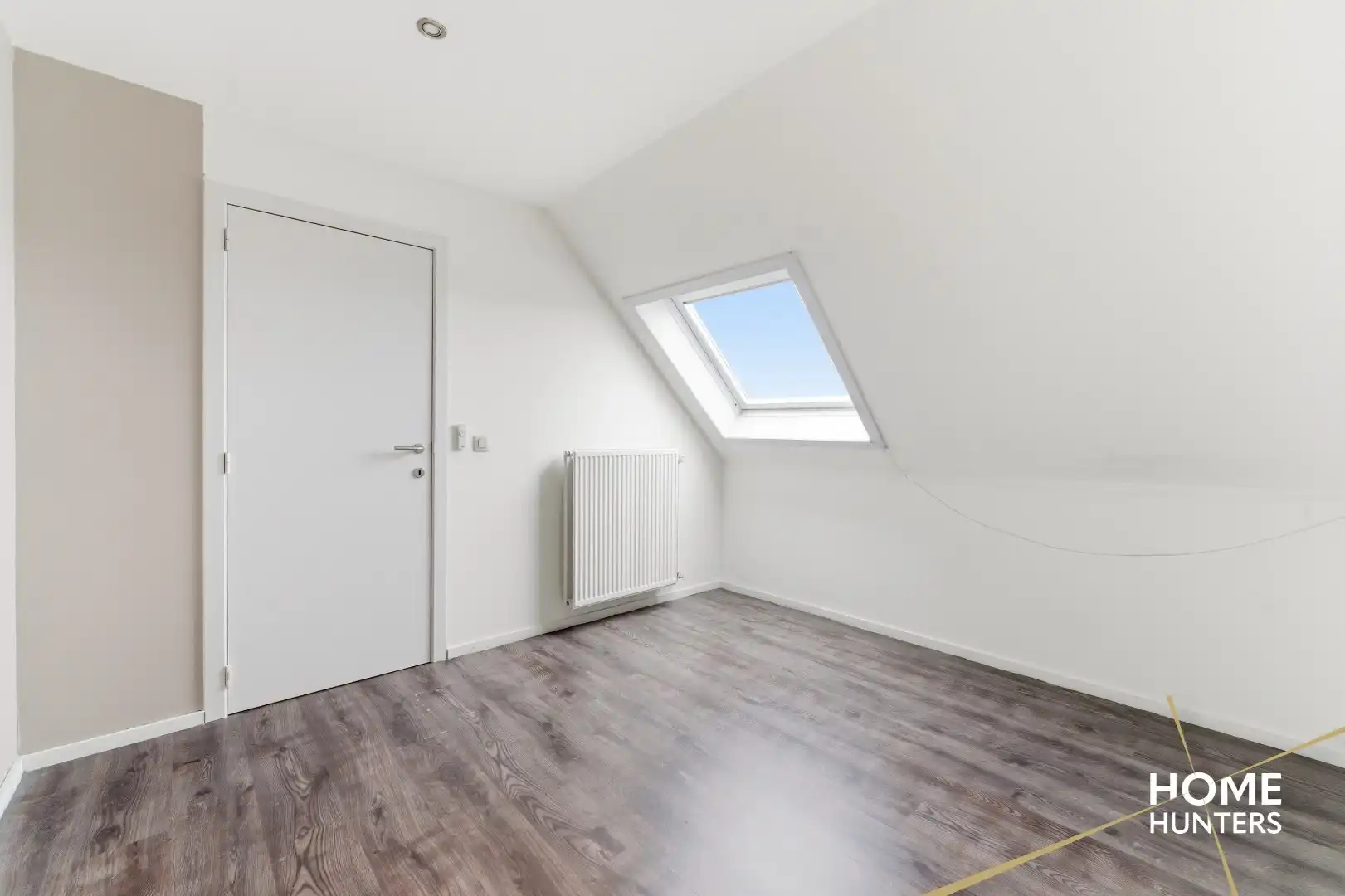 Stijlvol duplex appartement met 3 slaapkamers in hartje Kortemark! foto 12