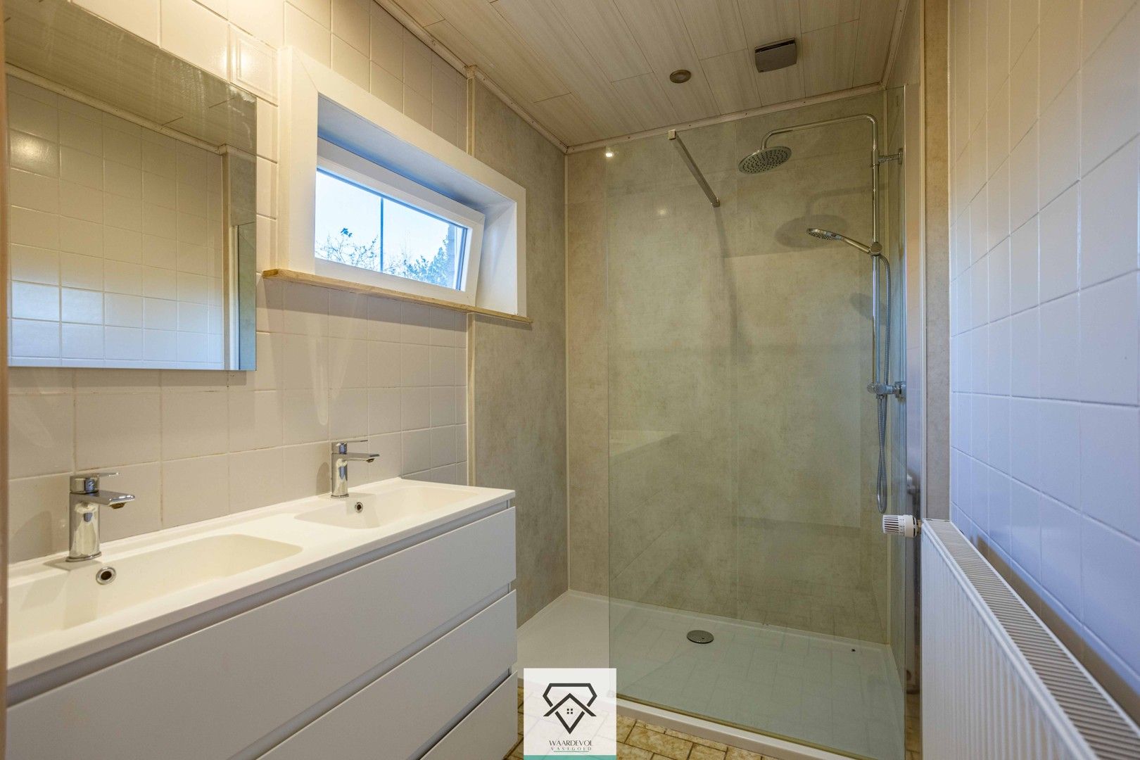 Vrijstaande woning met prachtig uitzicht foto 19