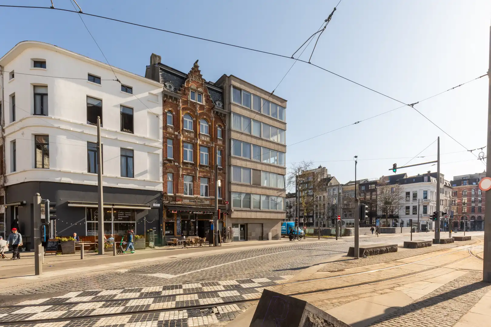 Handelspand met zuidgericht terras op goede locatie foto 7