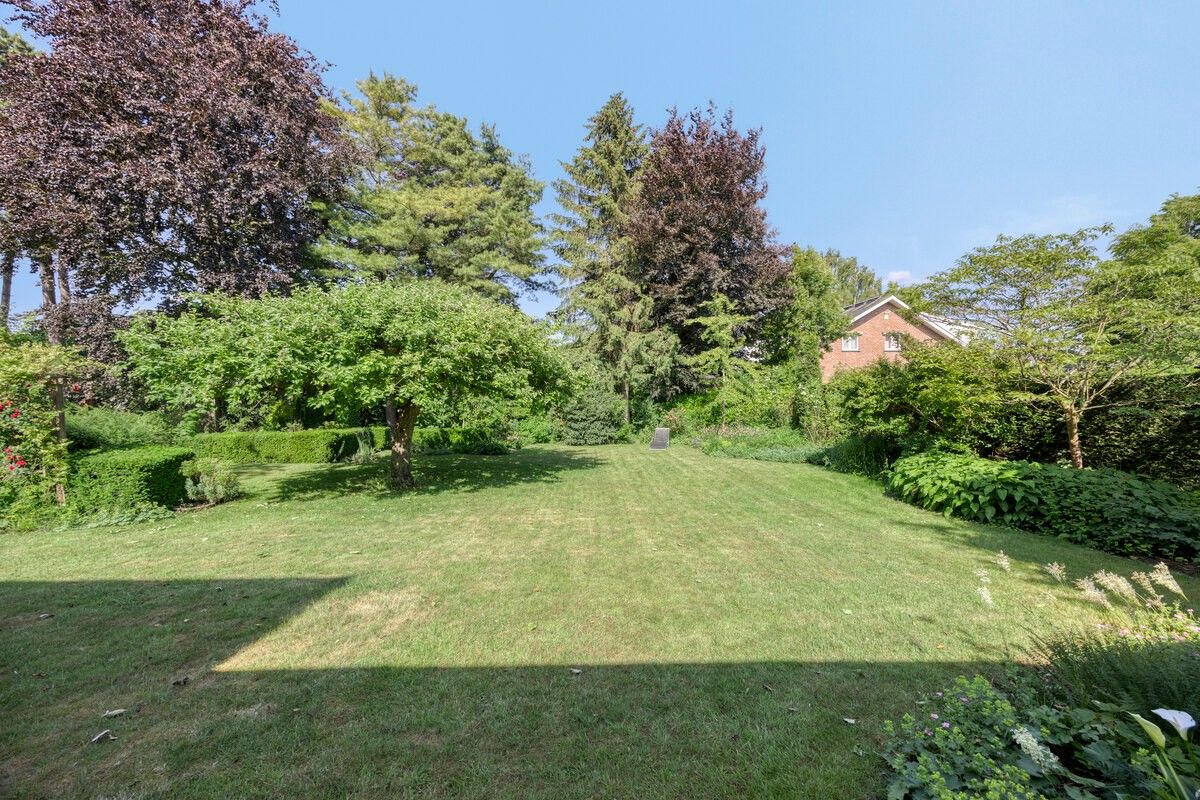 Eigentijdse villa met grote zonnige tuin in het groen van Sint-Denijs-Westrem foto 20