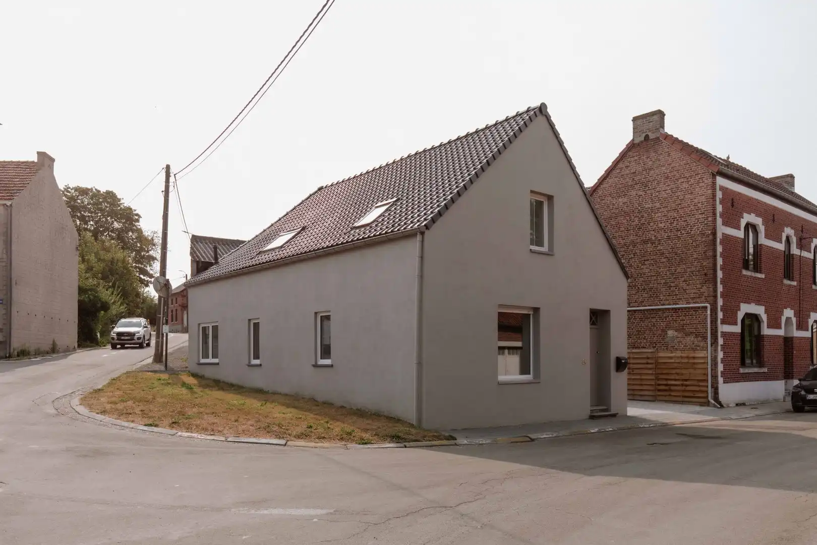 Gerenoveerde, instapklare dorpswoning foto 2