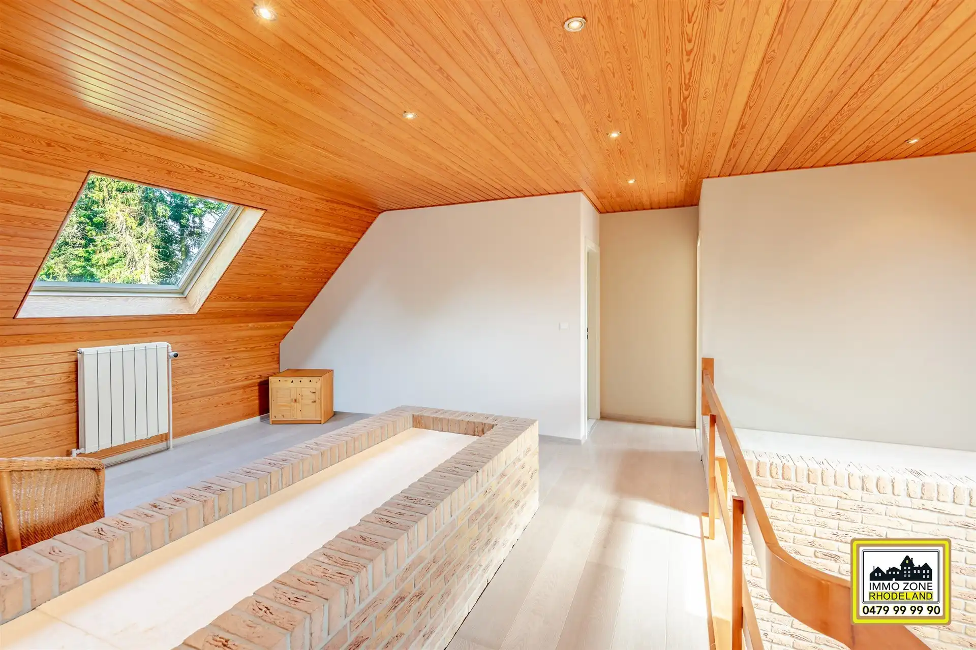 Prachtige villa met grote tuin met ideale ligging foto 19