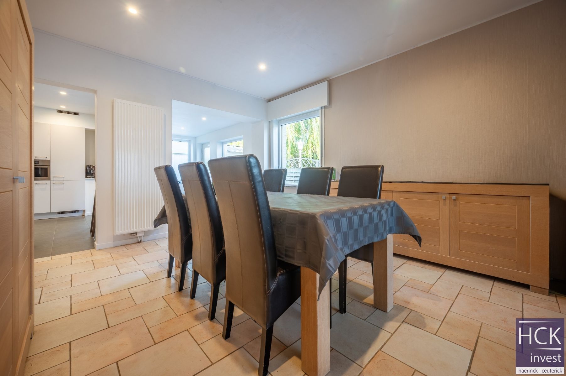 OUDENAARDE - Mooi gelegen instapklare woning met 3 SLPK. en knappe tuin foto 7