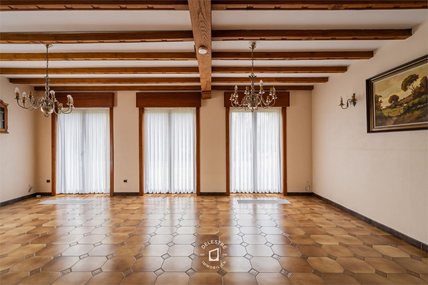 RUSTIG GELEGEN HALFOPEN MET TUIN EN GARAGE foto 10