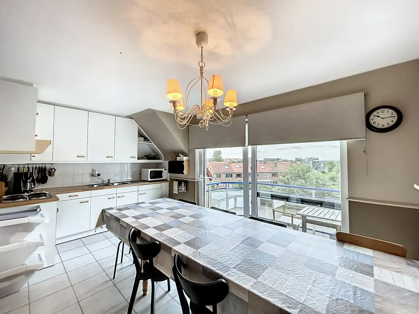 DUPLEX-APPARTEMENT MET 1 SLPK EN TERRAS  foto 3