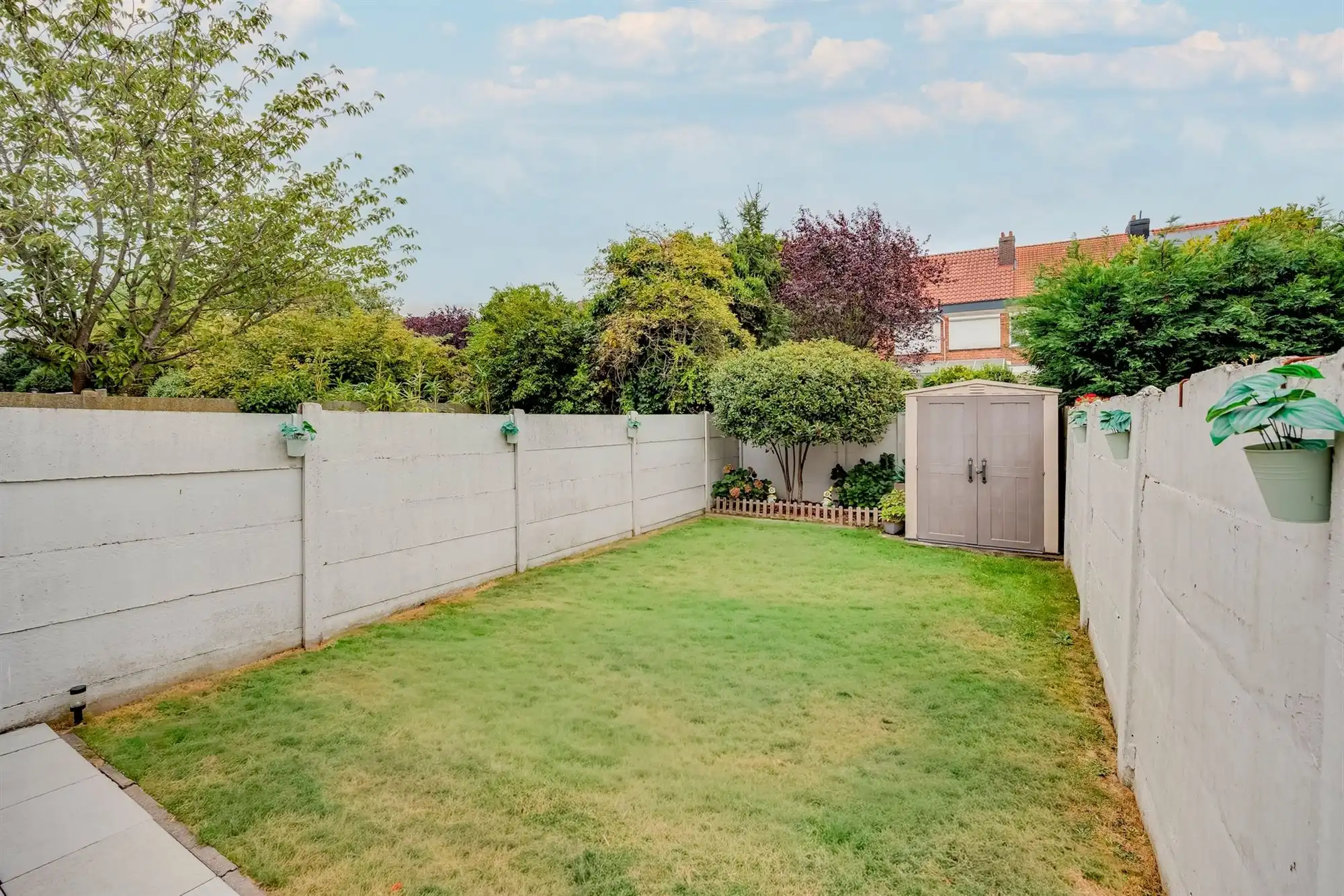 Leuke instapklare woning met 3 slk, garage  en een zonnige tuin foto 3