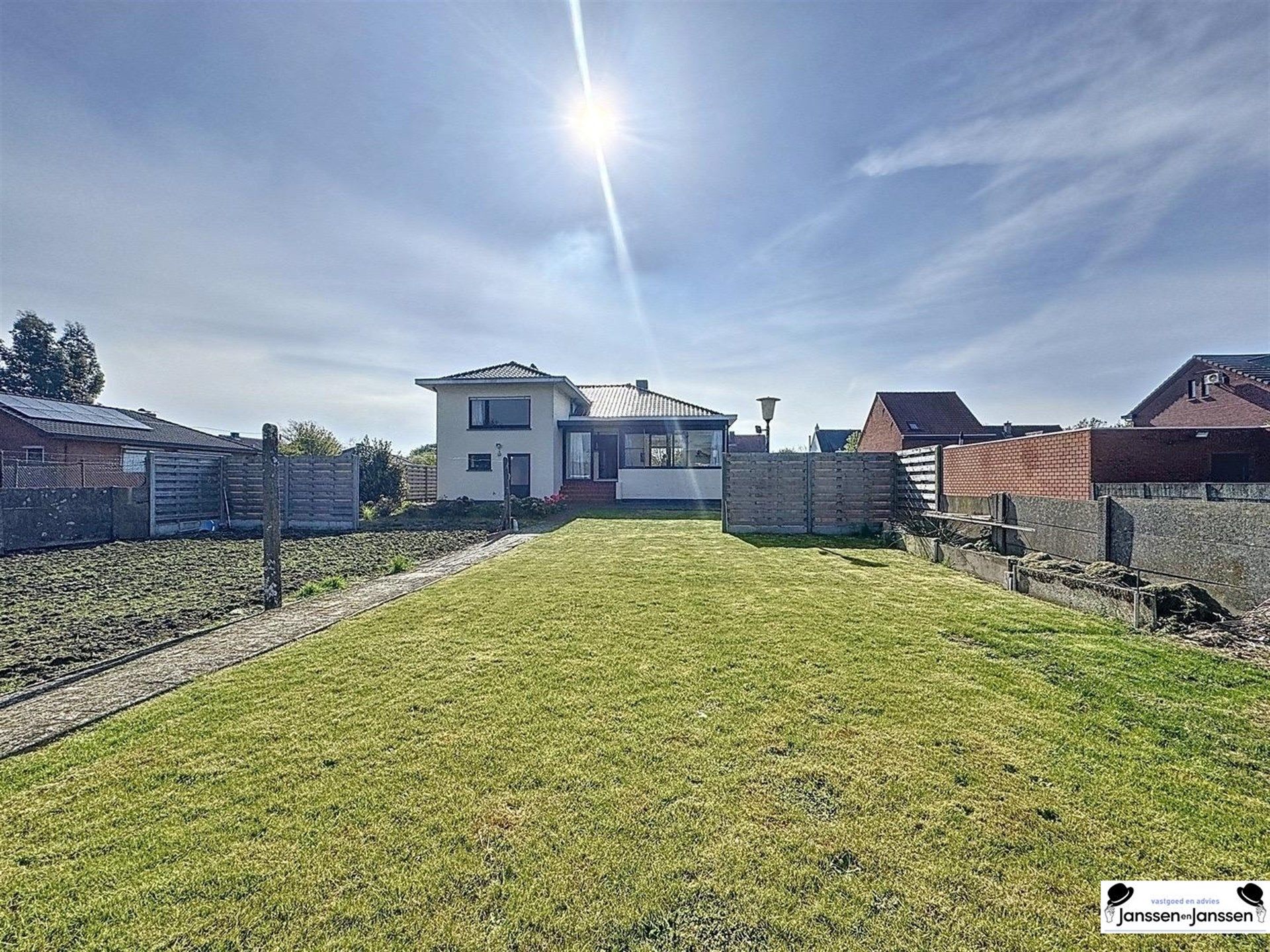 Charmante woning in hartje Gooreind! foto 25