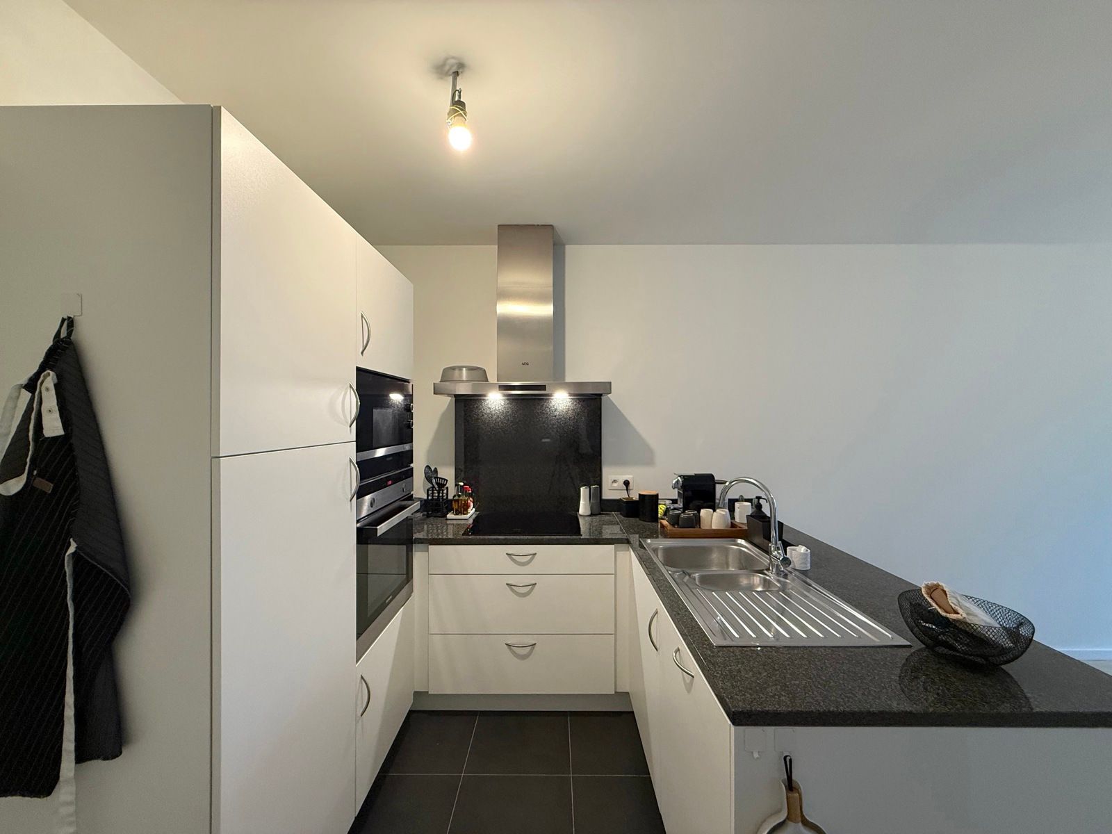 Zonnig appartement met 2 slaapkamers, terras en staanplaats foto 14