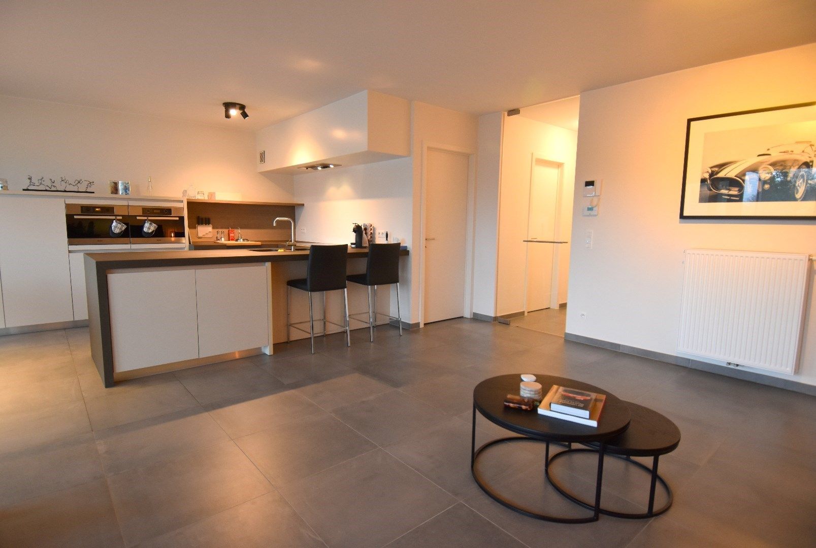 Recent 3 slaapkamer appartement in het centrum foto {{pictureIndex}}