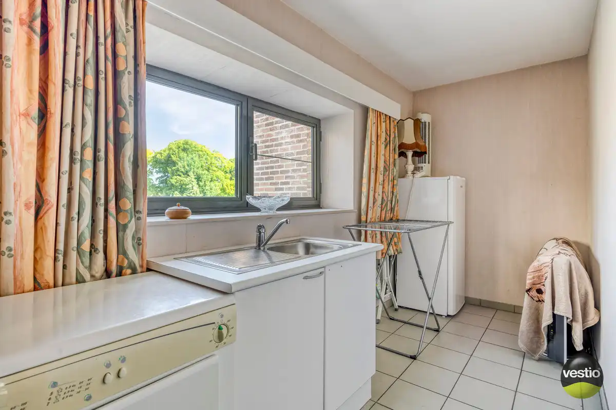 HANDELSHUIS IN CENTRUM VAN BILZEN. foto 24