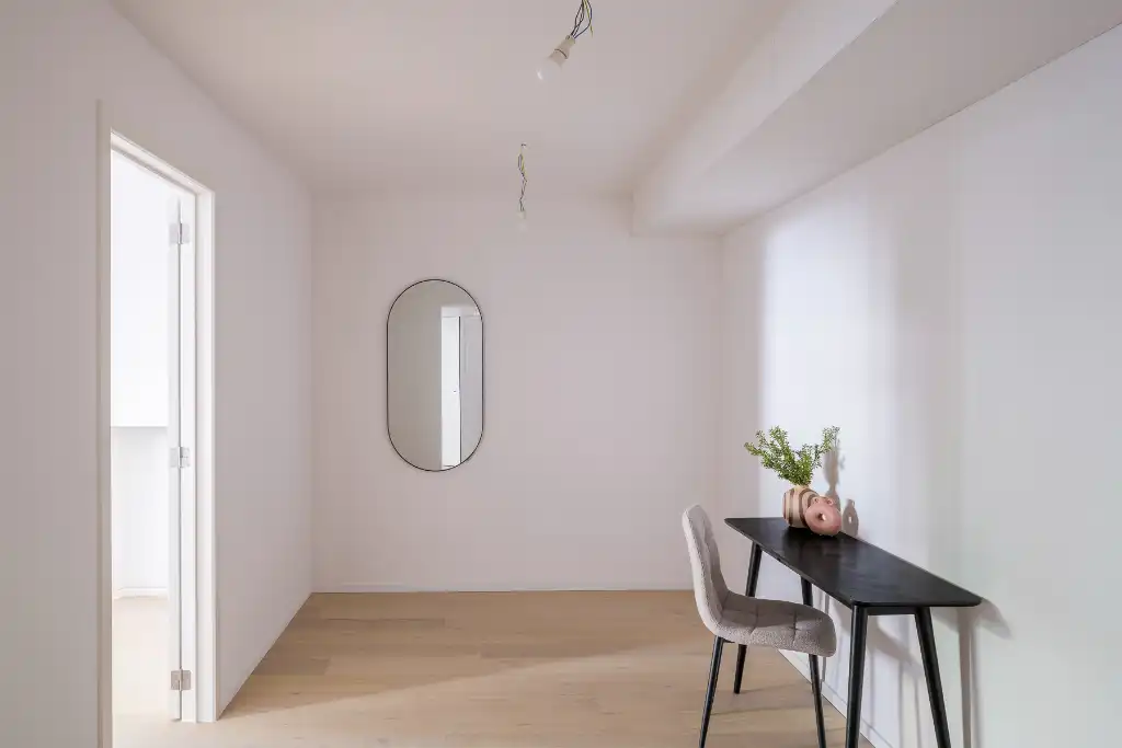 Knap gerenoveerd 2-slaapkamer appartement met ruim privatief terras foto 14
