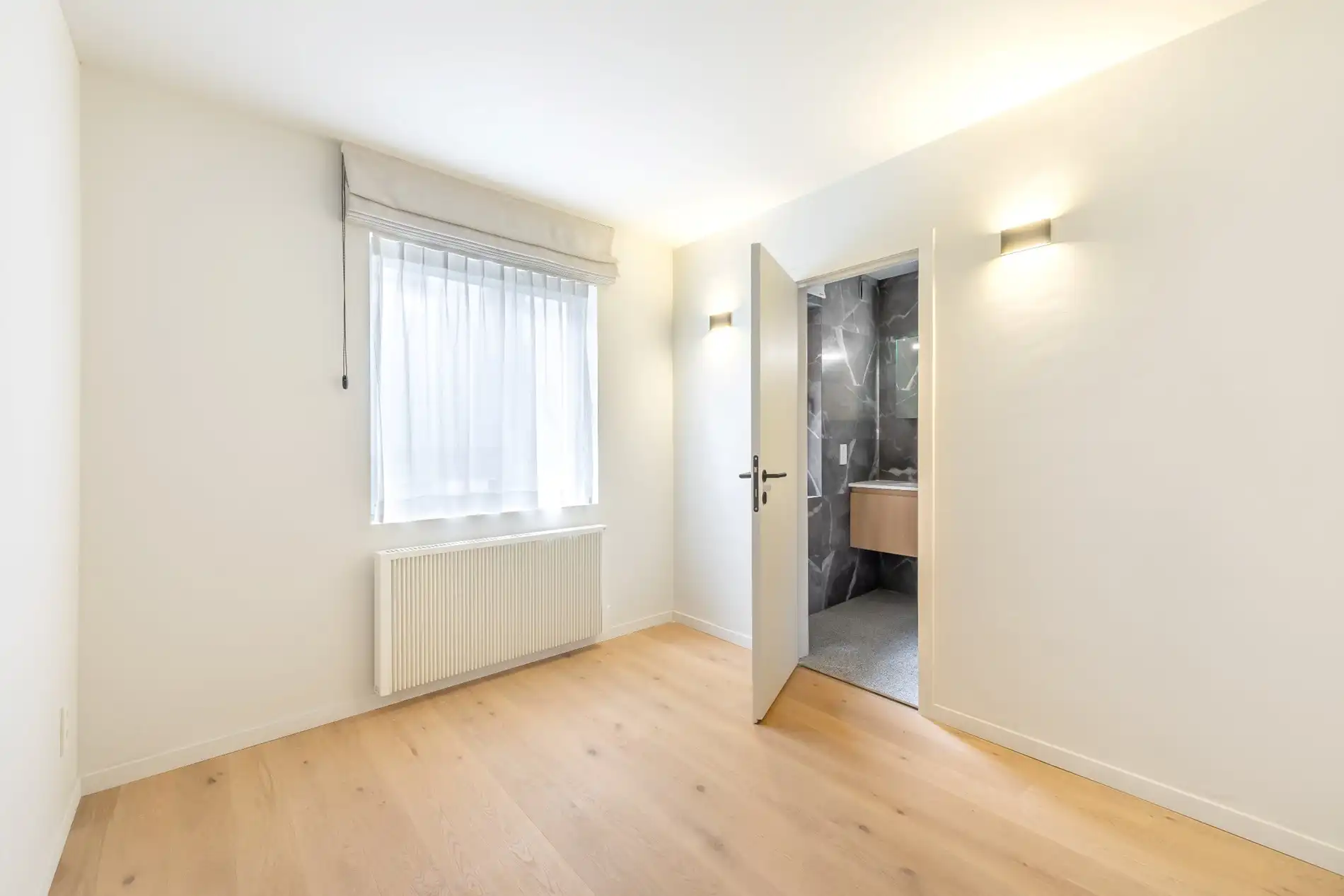 Centraal gelegen appartement met ruim terras foto 4