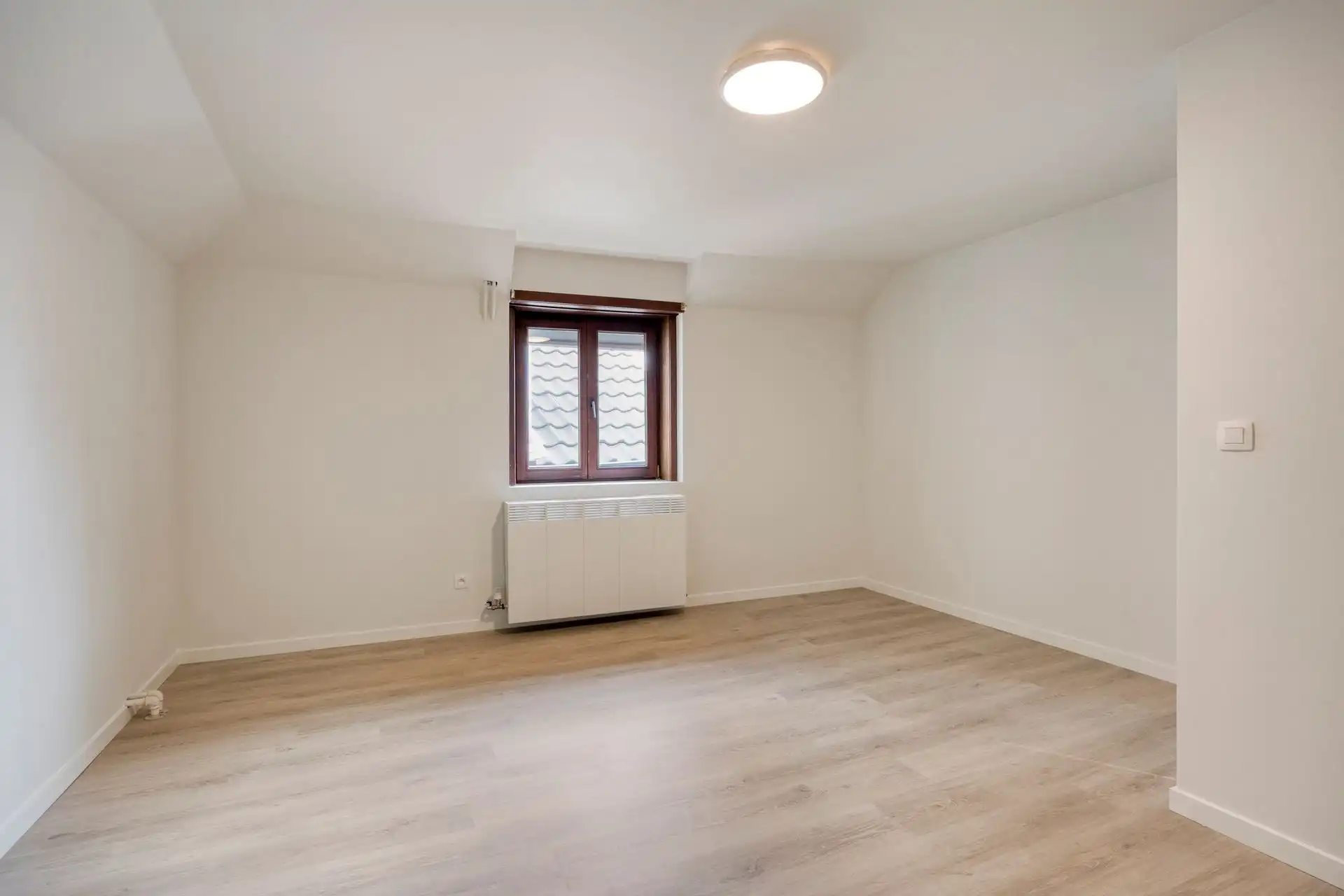 Gezinswoning met praktijkruimte! foto 29