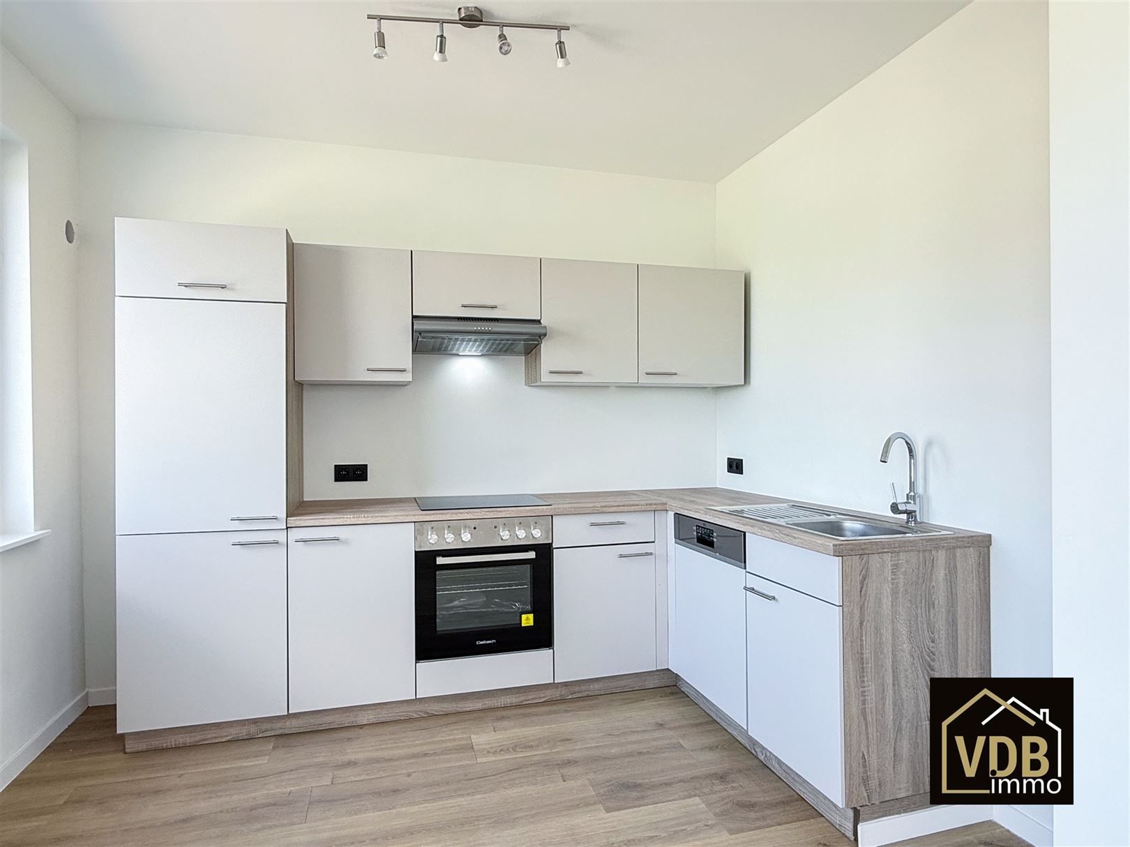 GERENOVEERD APPARTEMENT - 2 SLAAPKAMERS foto 9