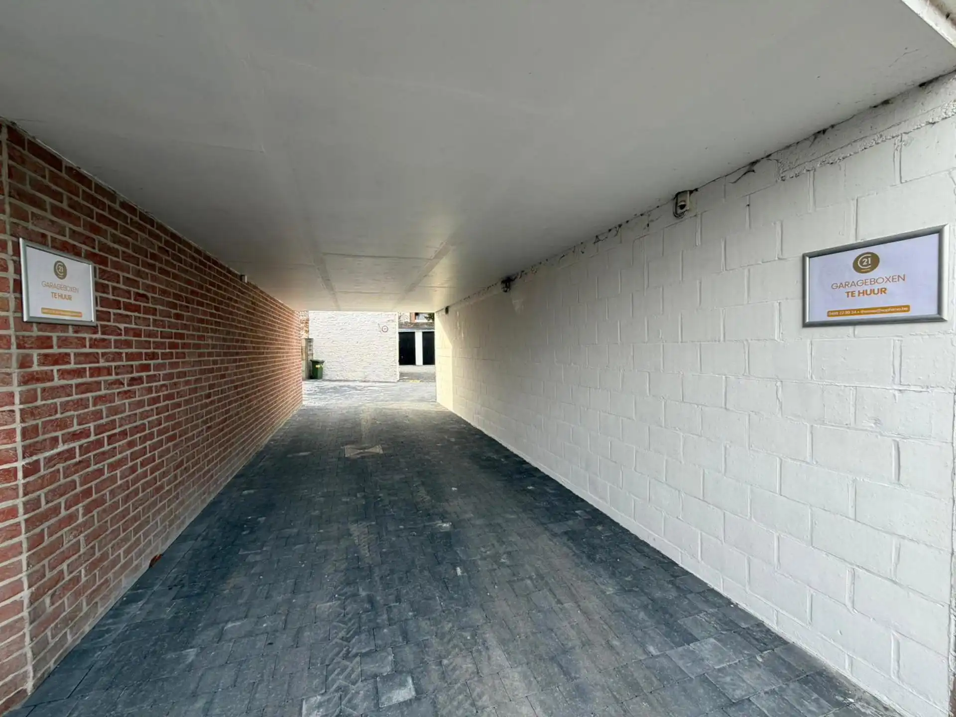 Garageboxen te huur op uitstekende locatie foto 9