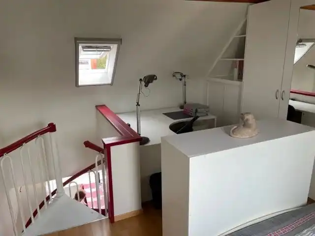 Duplex appartement met 1 slaapkamer, terras en garage. foto 6