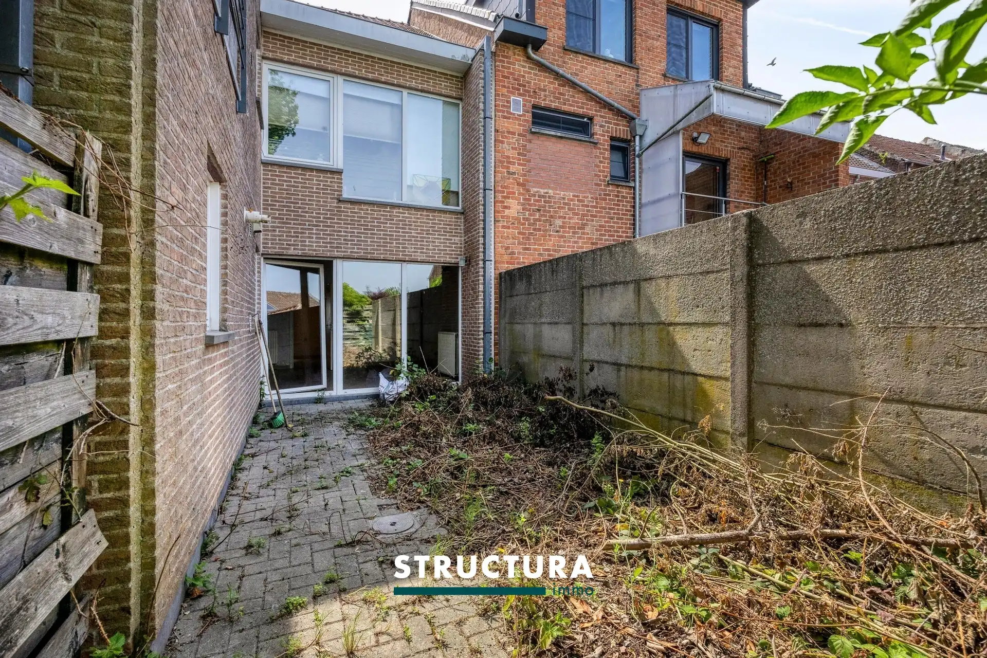 Op te frissen/ te renoveren gelijkvloers appartement met 2 kamers en tuin foto 8