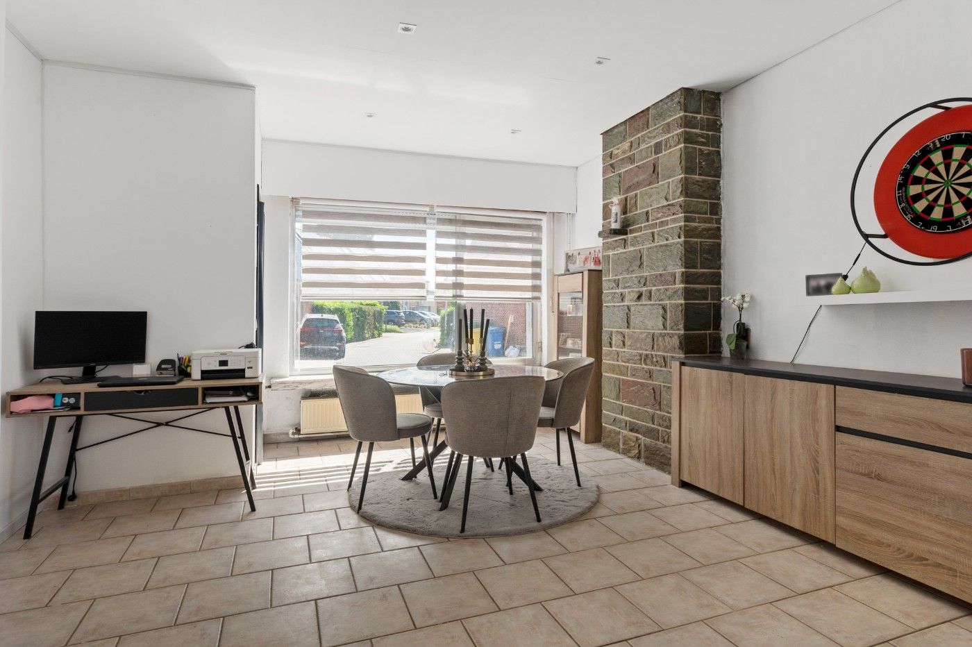 Ruime woning met 3 slpk. op prachtig perceel van 1285 m² foto 5