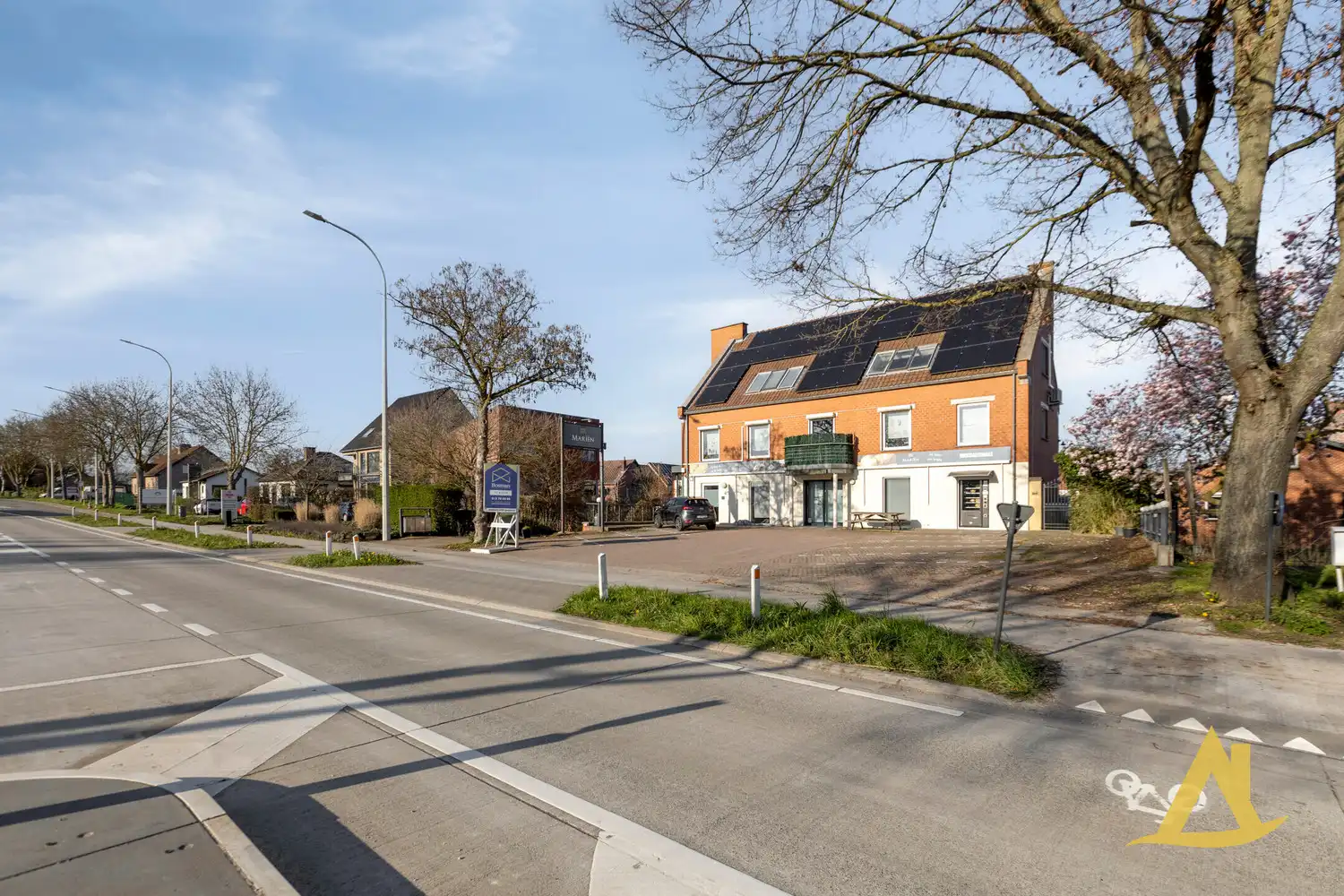 ZEER RUIM APPARTEMENT MET STUDIO EN 2 AUTOSTAANPLAATSEN TE DIEST! foto 32
