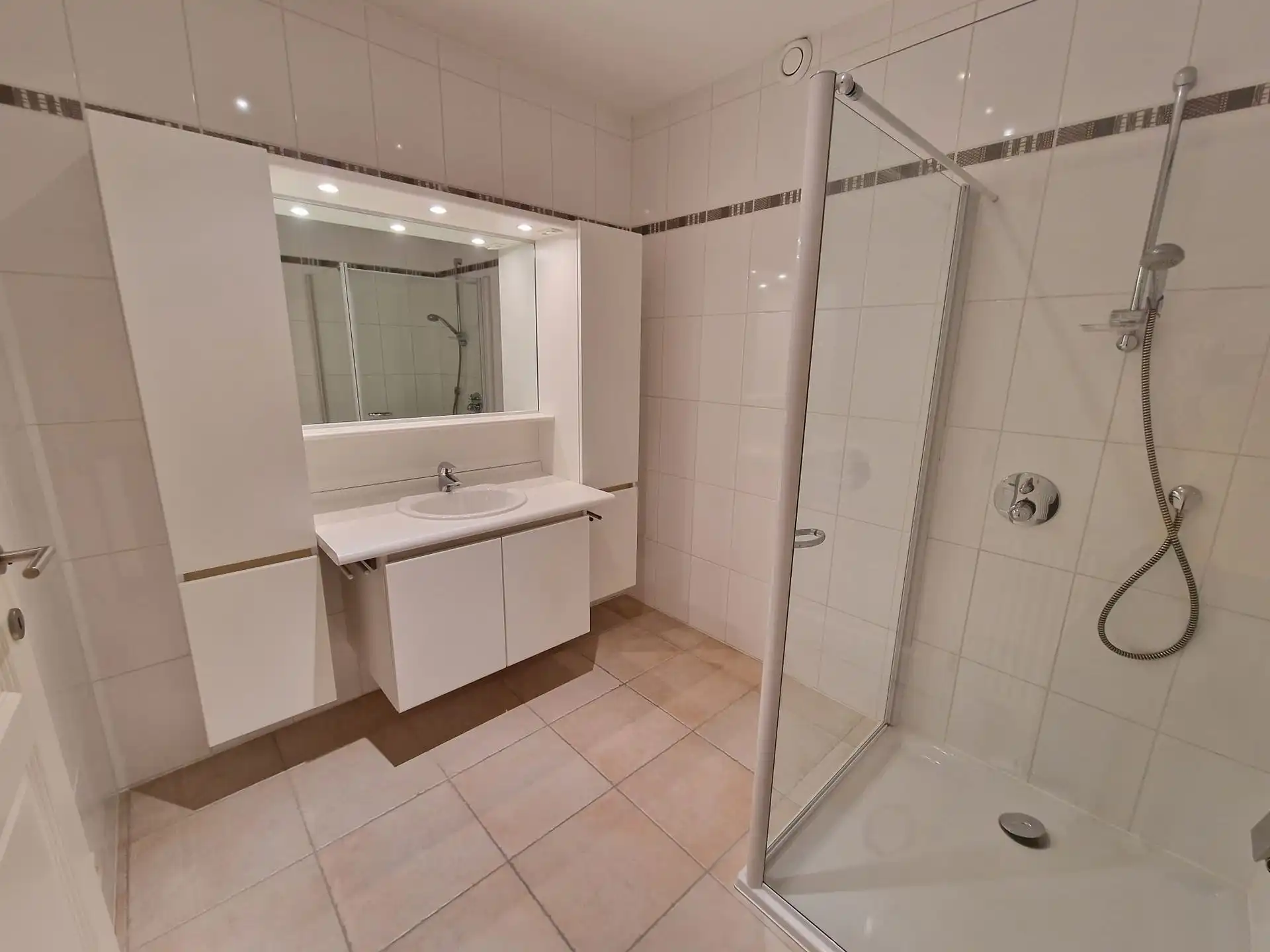 PERFECT ONDERHOUDEN 2-SLPK-APPARTEMENT foto 6