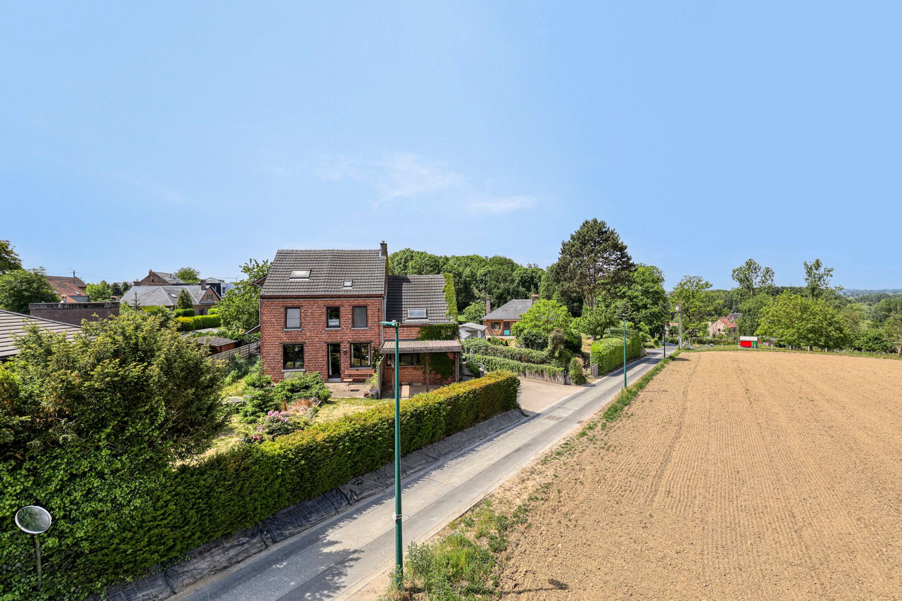 Charmante, deels te renoveren woning in landelijke omgeving foto 10