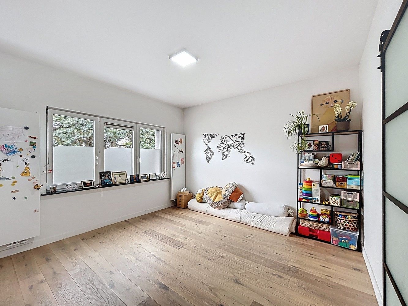 Lichtrijk appartement met terrasje in kleinschalig gebouw! foto 7