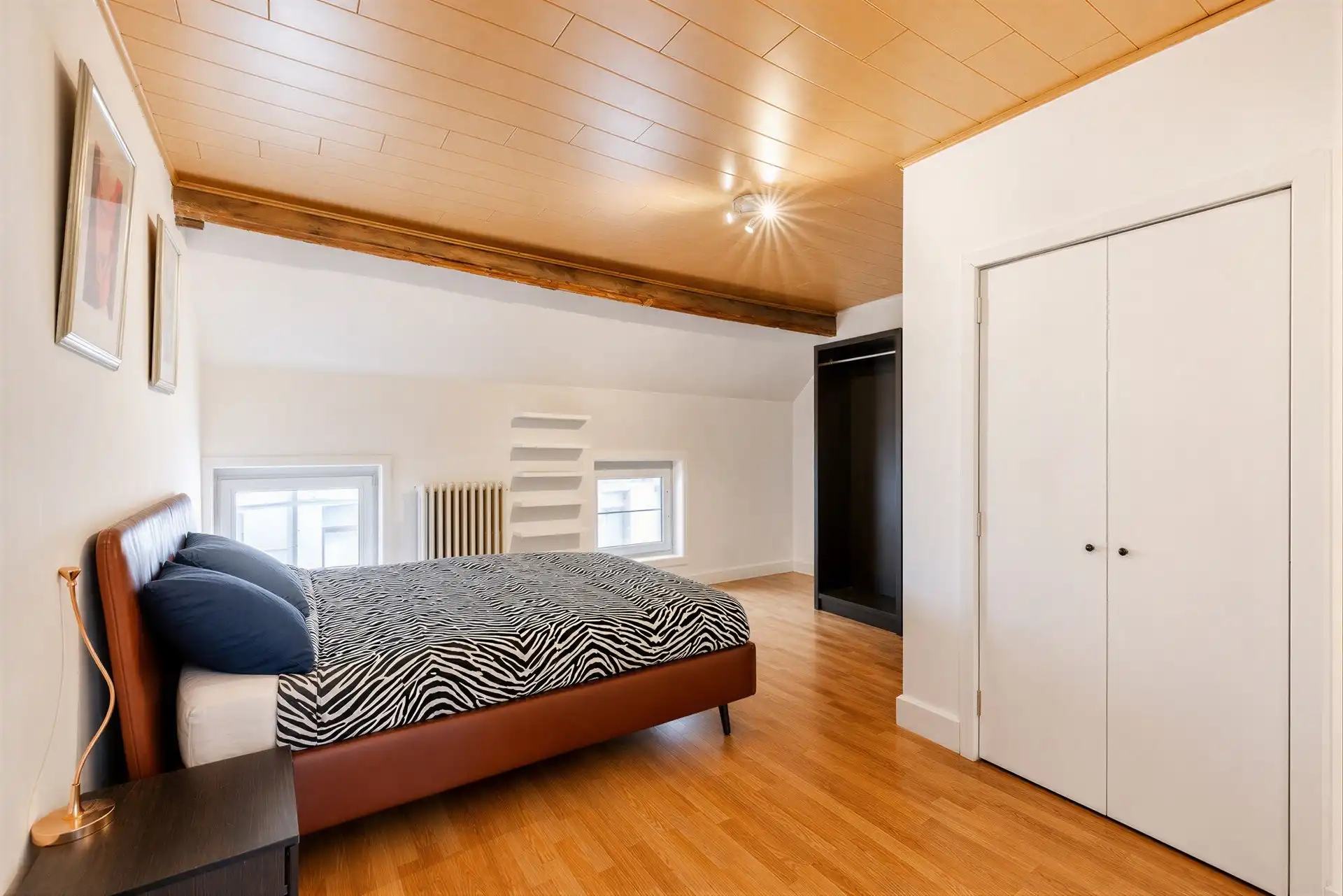 Charmante burgerwoning met drie slaapkamers te Aalst foto 9