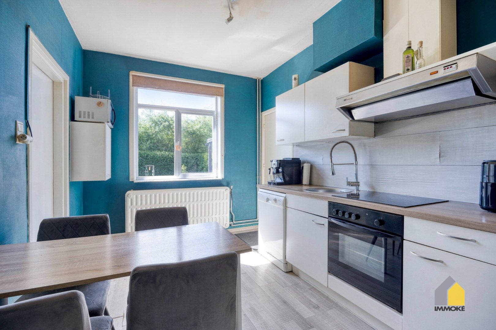 Op te frissen woning met 4 slpks op een perceel van 6 a 19 ca. foto 9