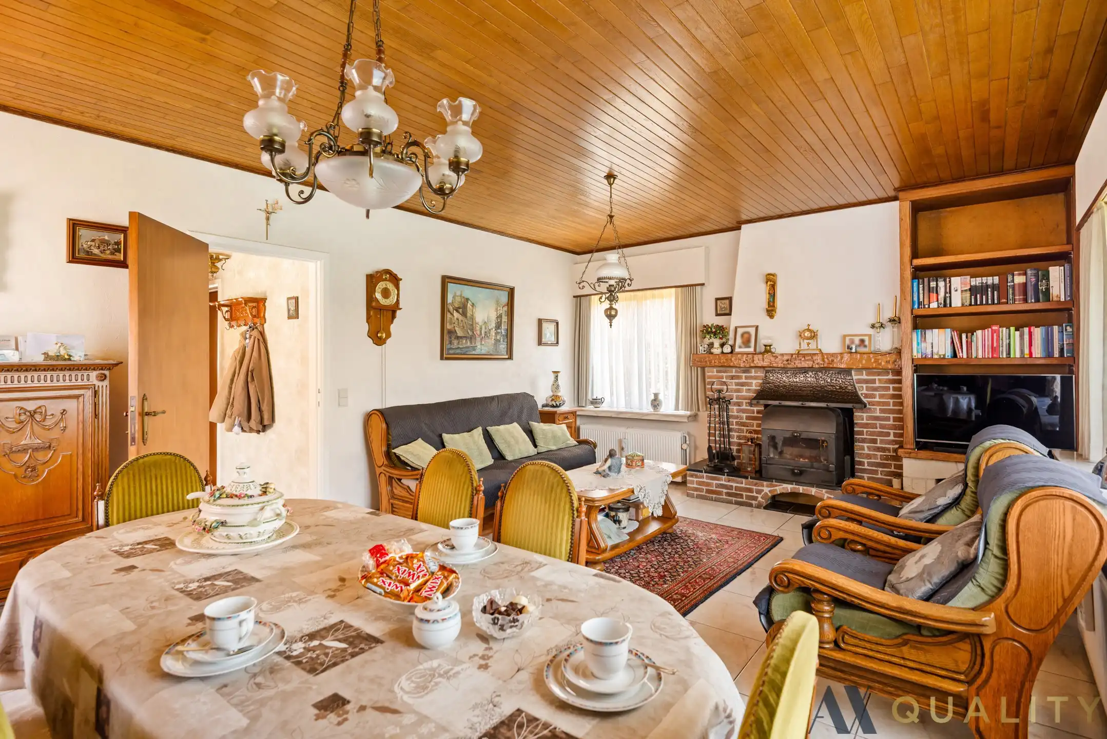 Te Renoveren Bungalow op Ruim Perceel foto 16