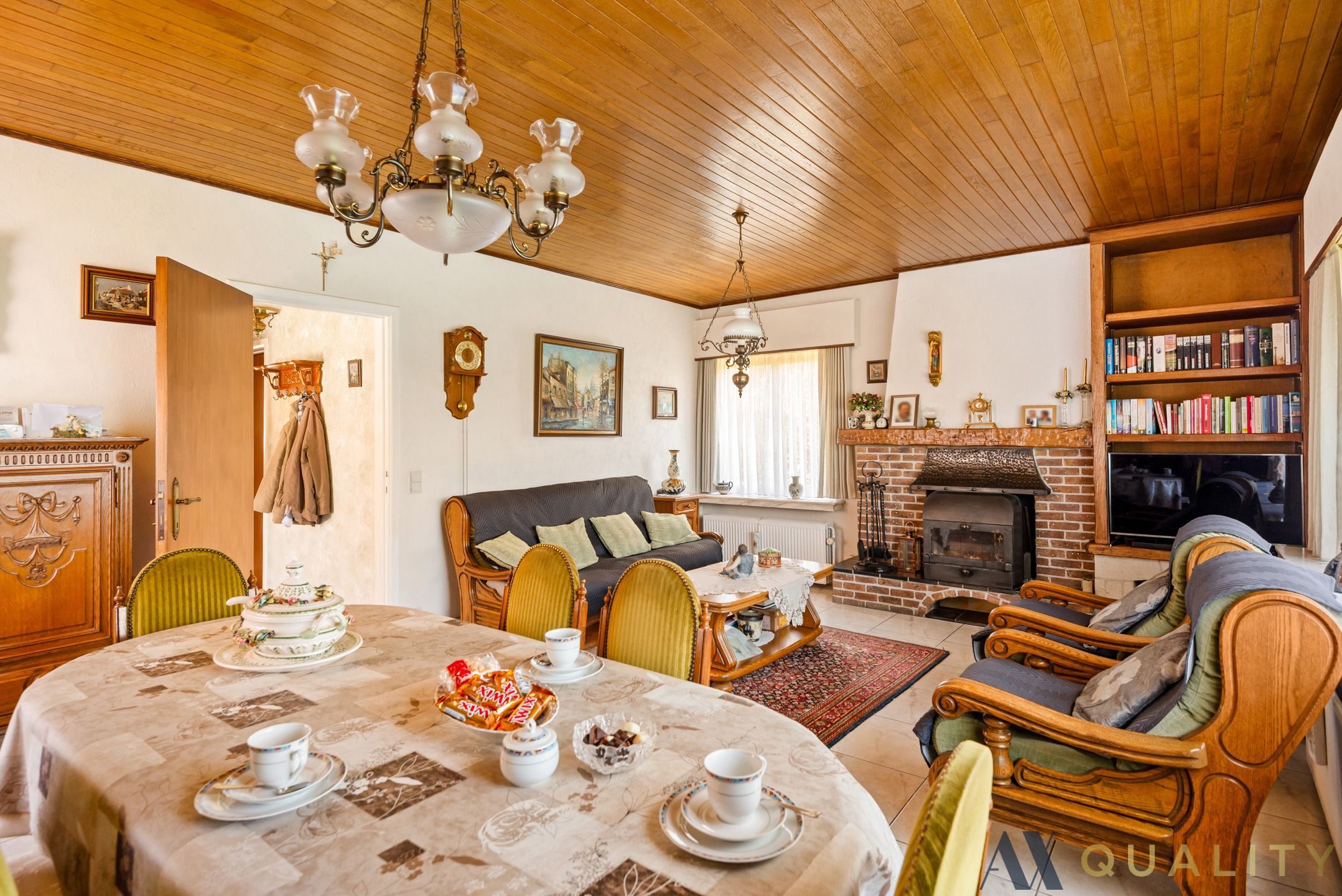 Te Renoveren Bungalow op Ruim Perceel foto 16