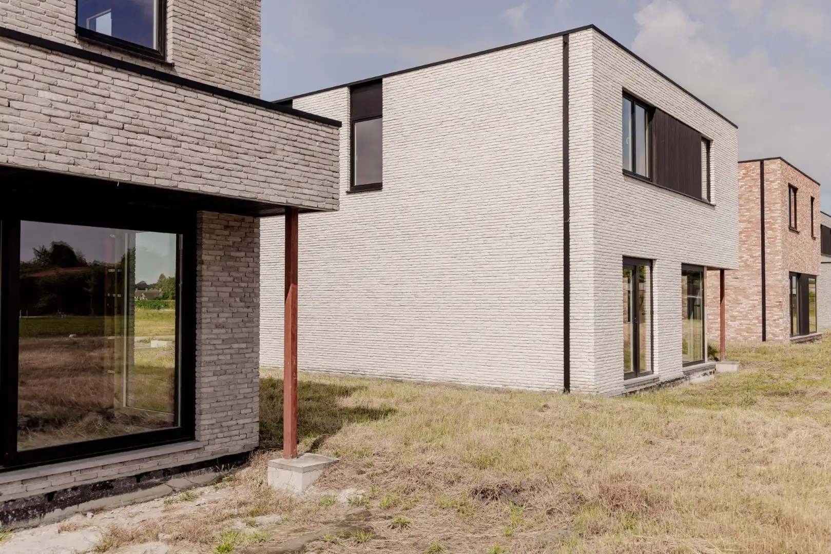 Vrijstaande nieuwbouwwoning met 3 slpk’s foto 2