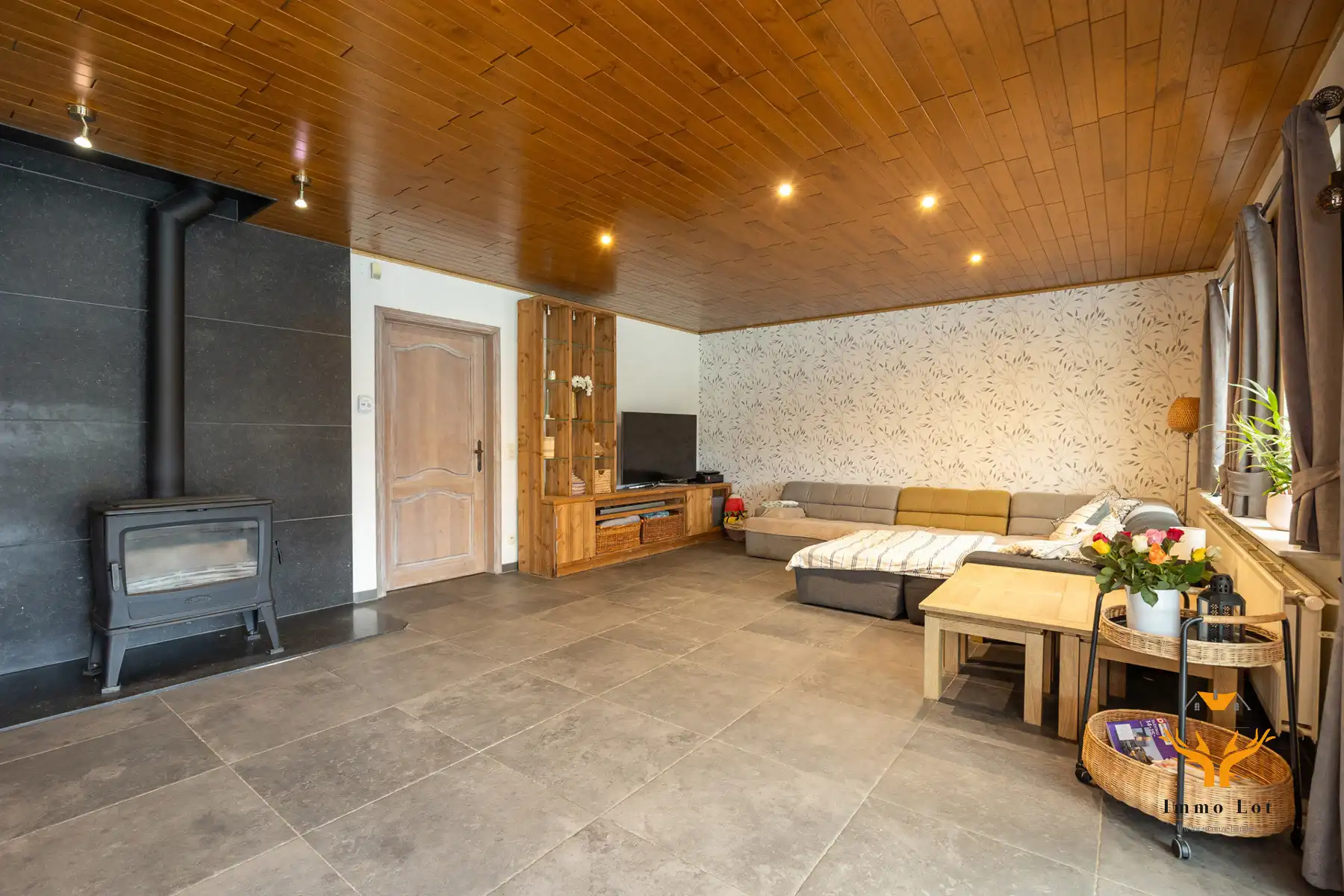 Instapklare gezinswoning met 7 slpk en tal van mogelijkheden foto 4