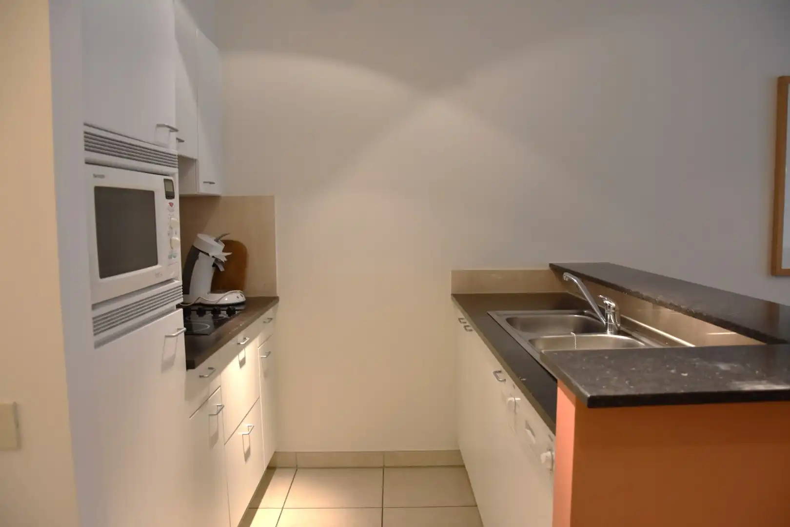 Ruim appartement met 2 slaapkamers foto 3