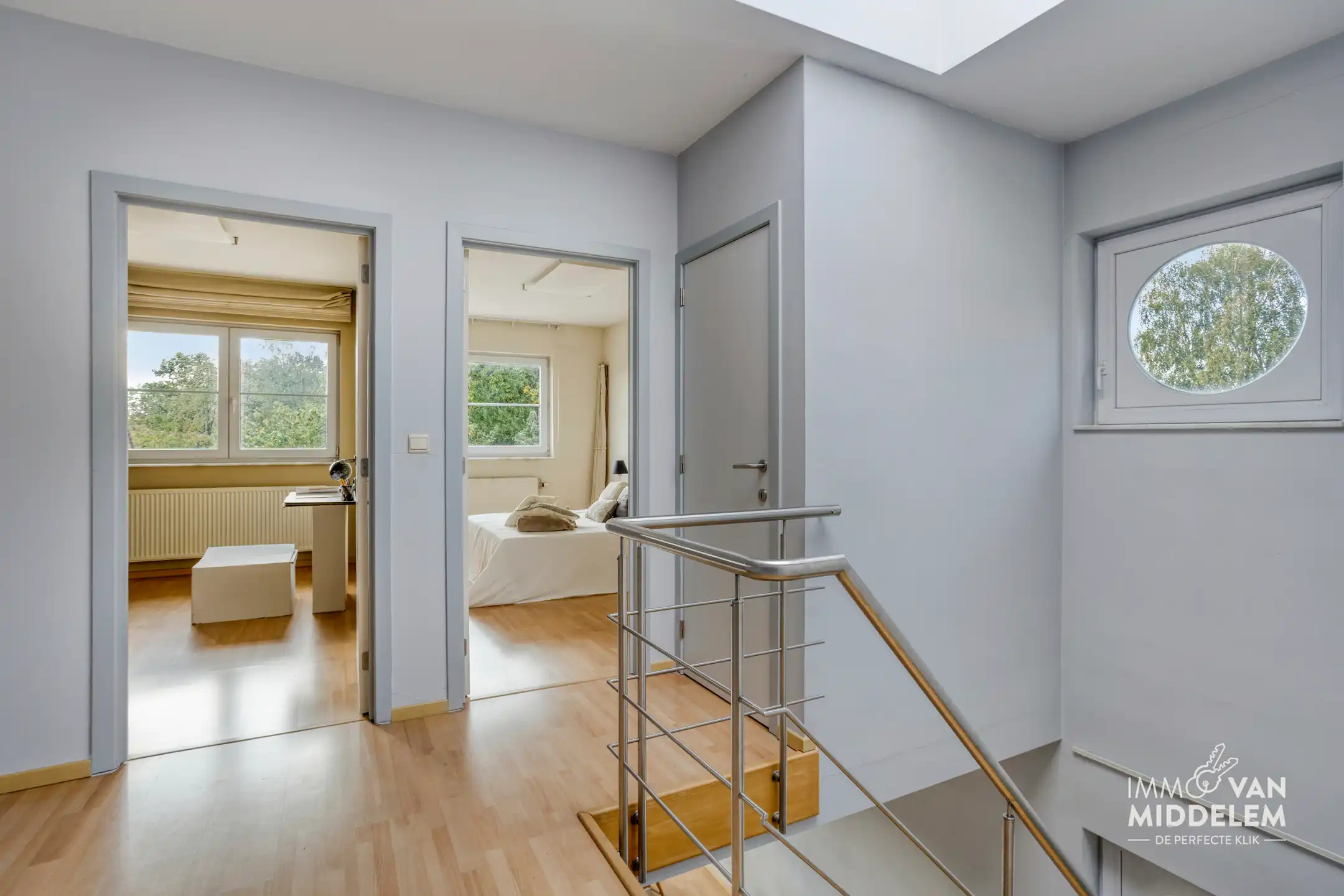 DUPLEXAPPARTEMENT MET 3 SLAAPKAMERS, GARAGE EN BERGING foto 6