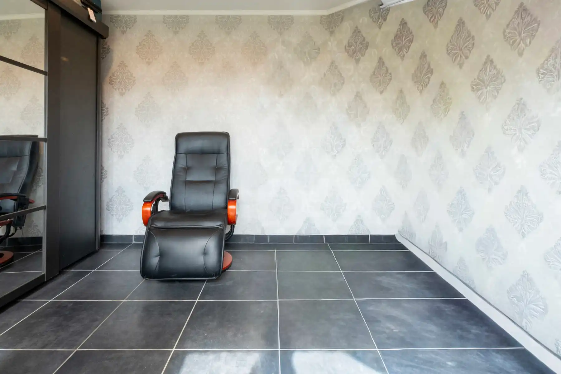 Gezinswoning met extra appartement te Bredene! foto 12