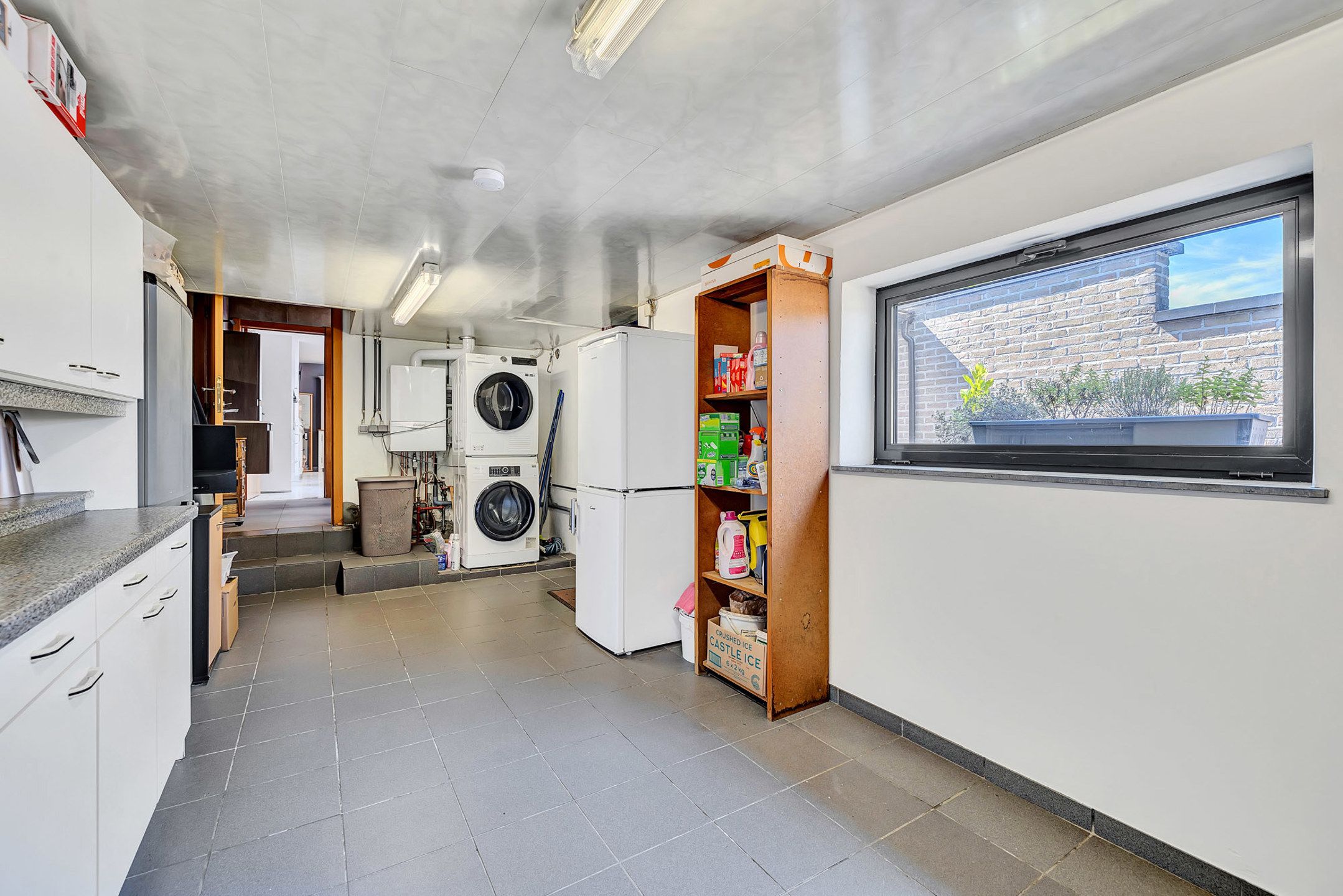 Instapklare woning met garage en tuin foto 14