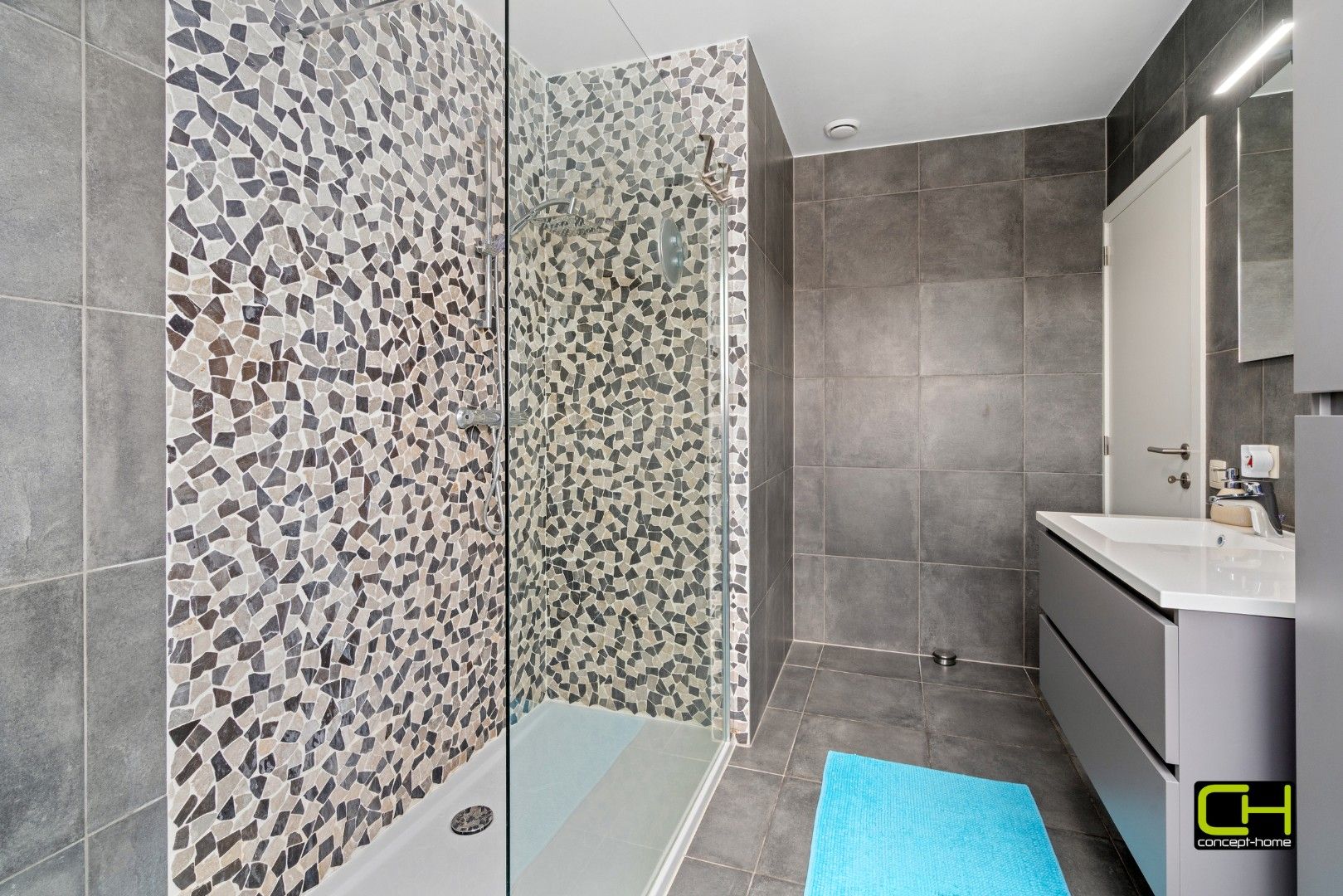 Stijlvol en energiezuinig 2-slaapkamer appartement te koop in Sleidinge foto 8