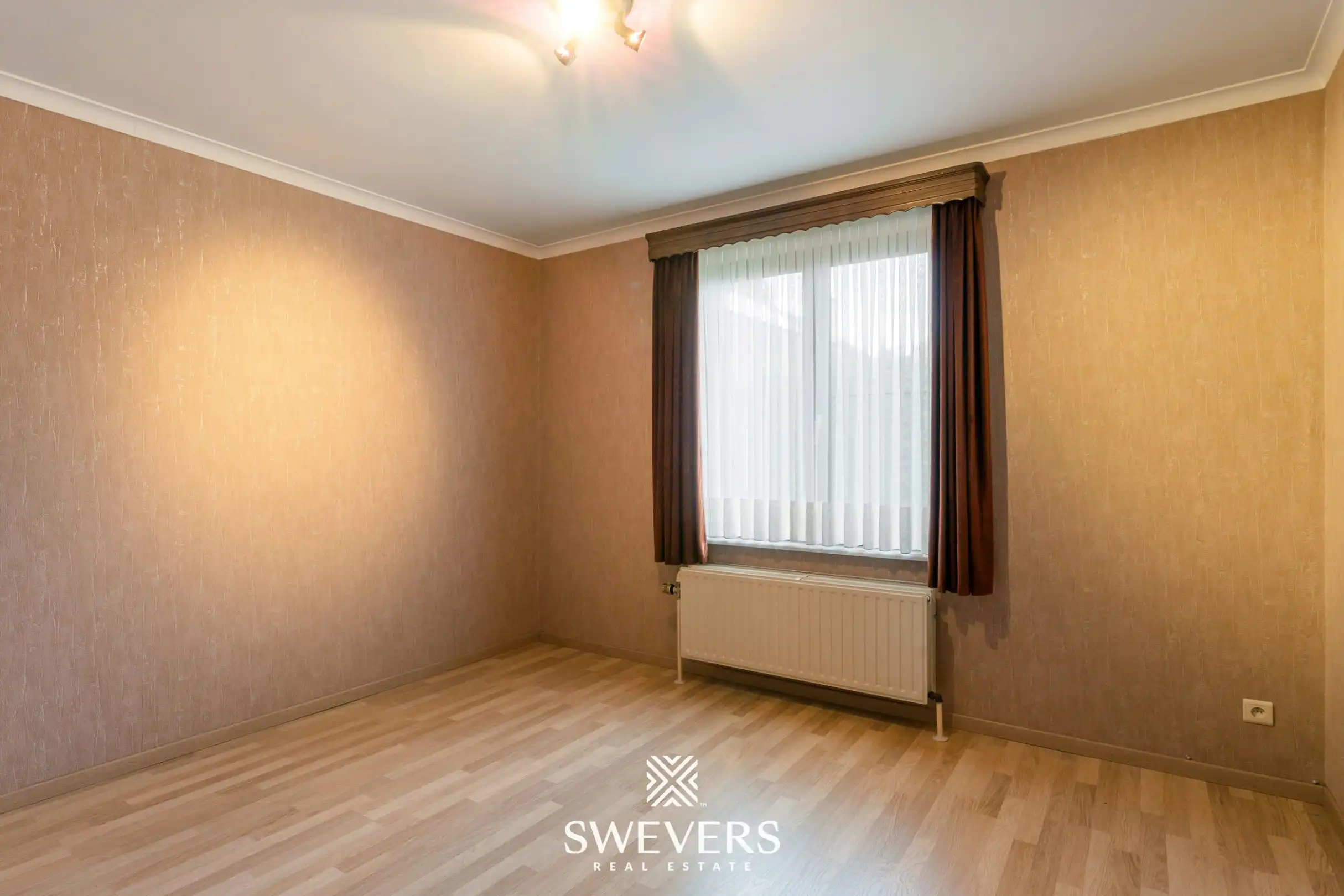 Open bebouwing met drie slaapkamers en uitzonderlijke kelder in Houthalen foto 22