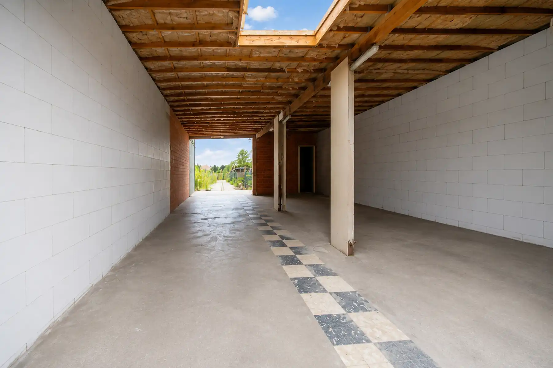gelijkvloersappartement met tuin  – ideale investering foto 2