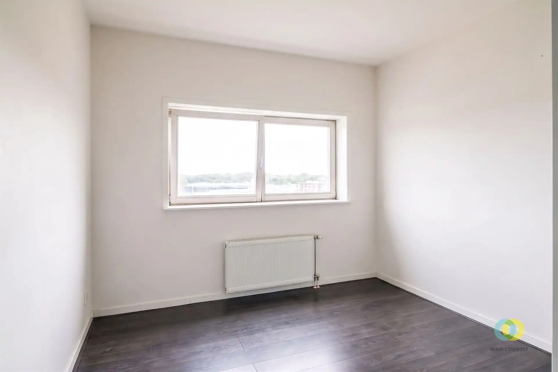 Lichtrijk appartement nabij park foto 7
