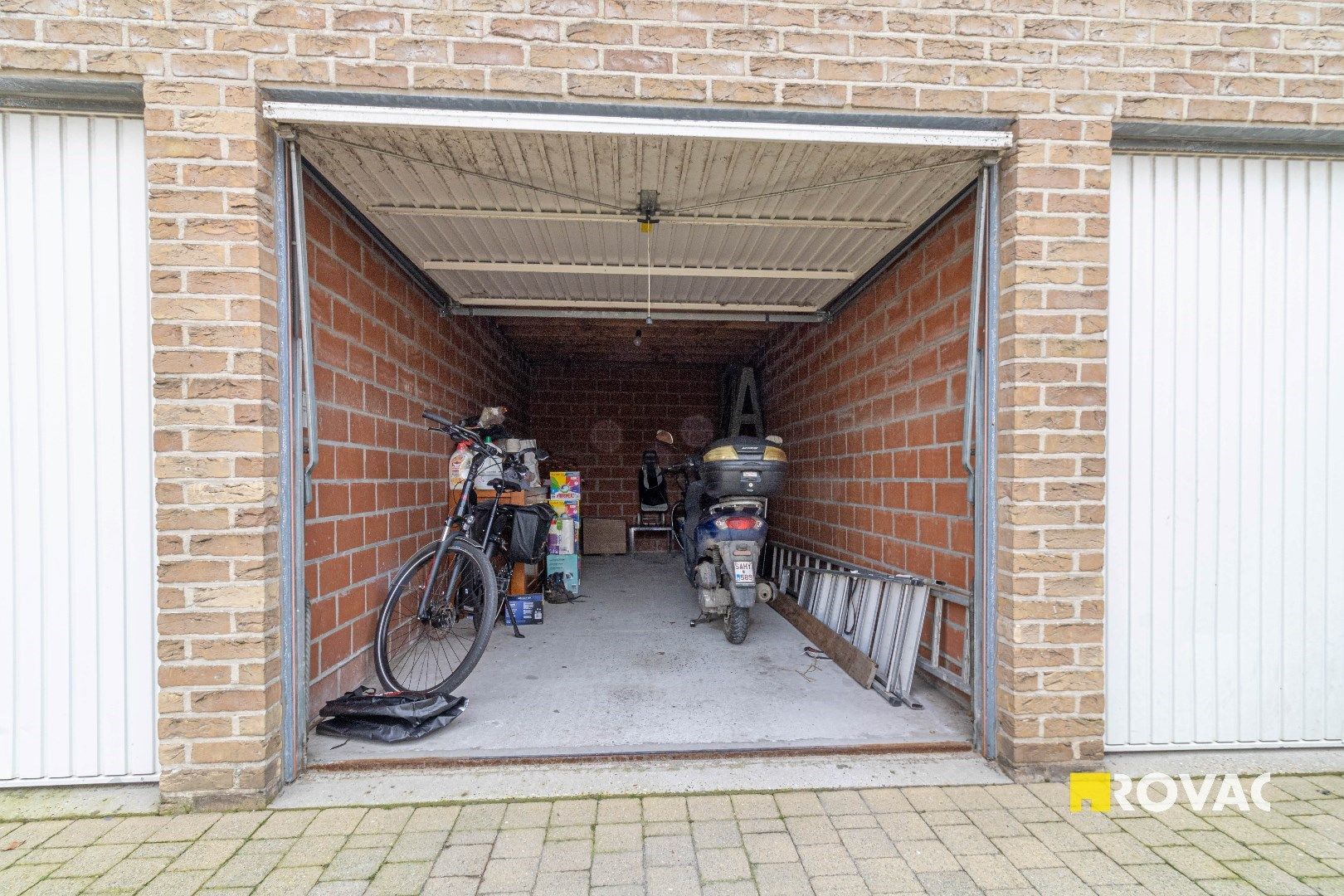 Appartement op de 1ste verdieping met 2 slaapkamers en garage foto 17