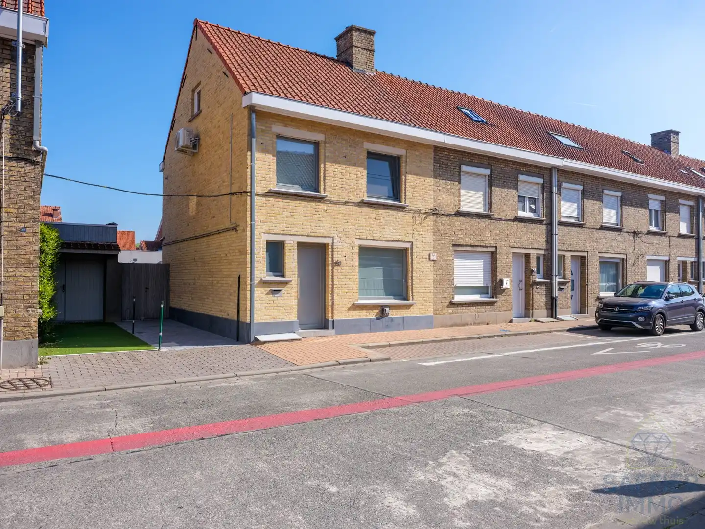 Instapklare halfopen woning te koop in Ingelmunster foto 24