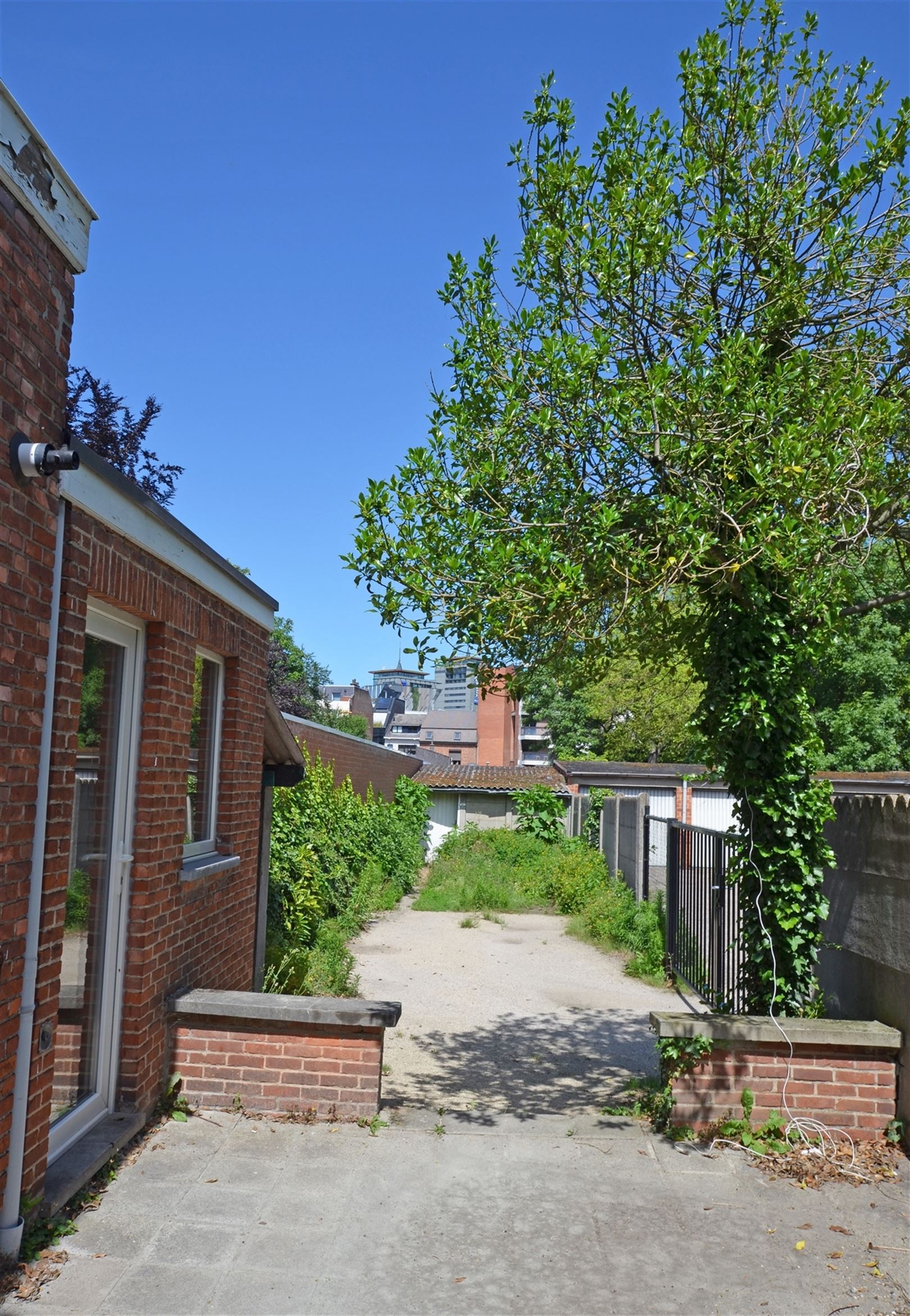 Charmante gezinswoning met vier slaapkamers  foto 2