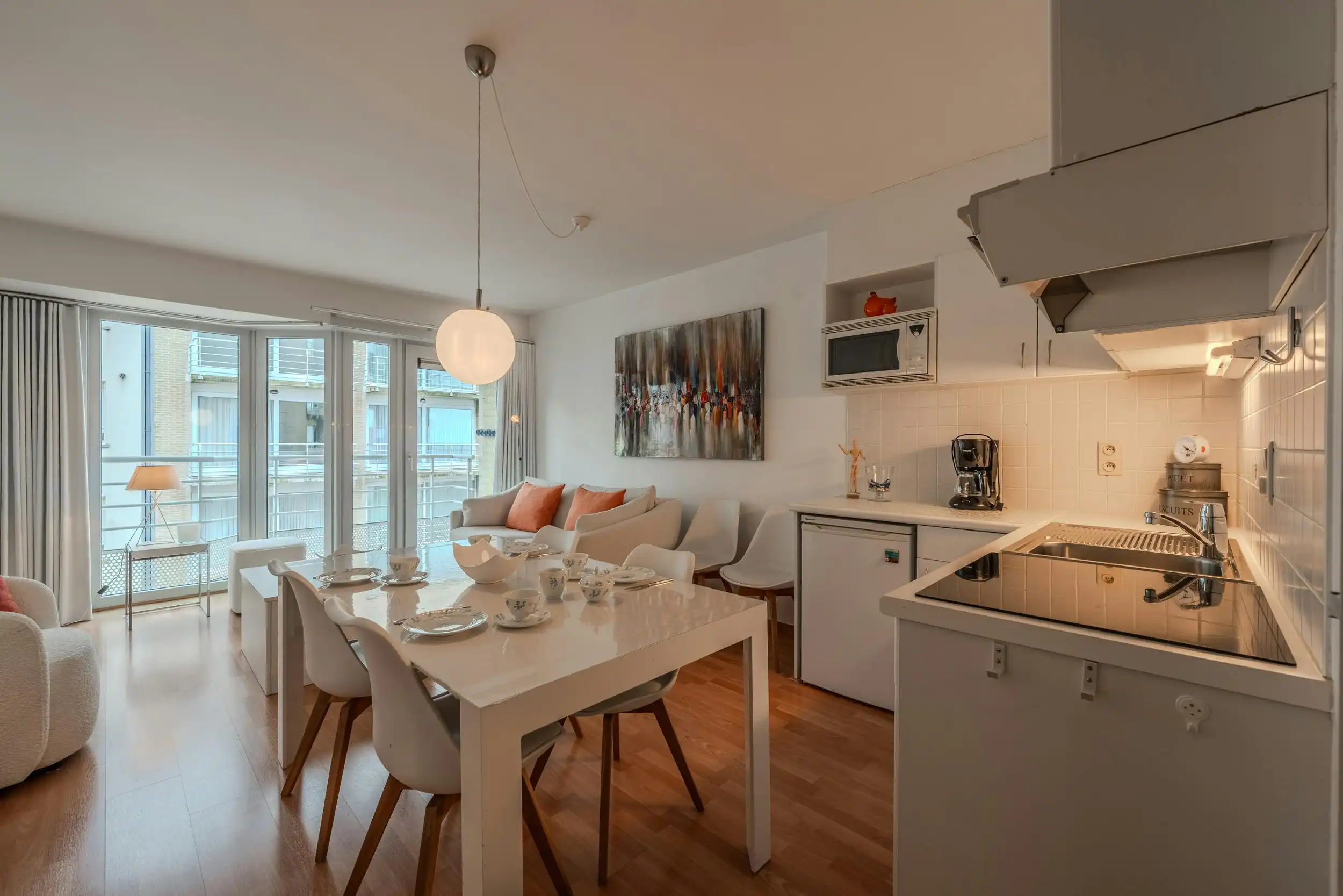 Prachtige studio met terras vlakbij het strand te Oostende foto 7