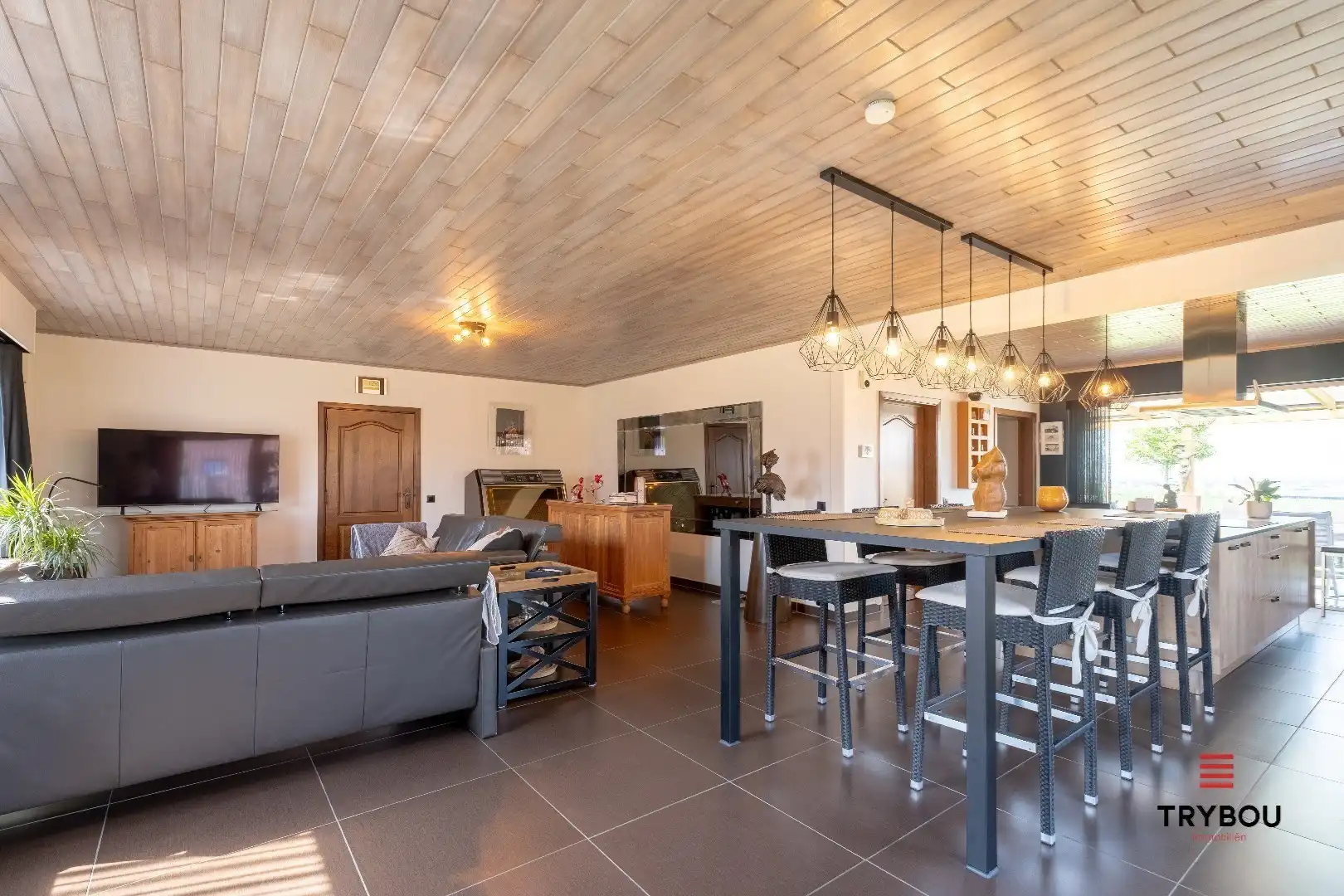 Gerenoveerde landelijke woning op een perceel van 1396m² met prachtige verzichten! foto 7