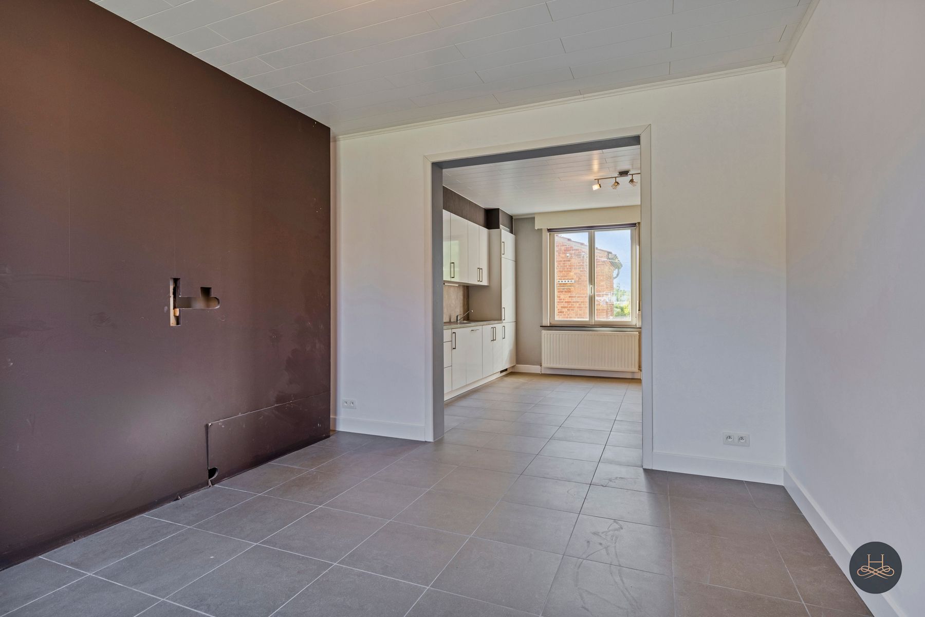 Zuidgericht perceel van 28a65ca met instapklare woning foto 6