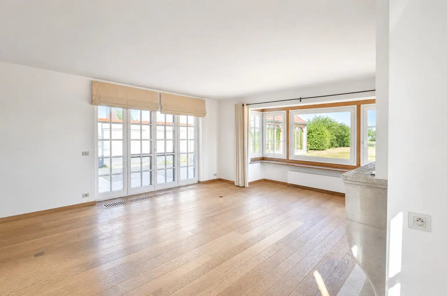 Tijdloze villa met uitzonderlijke vergezichten op een residentiële locatie. foto 22